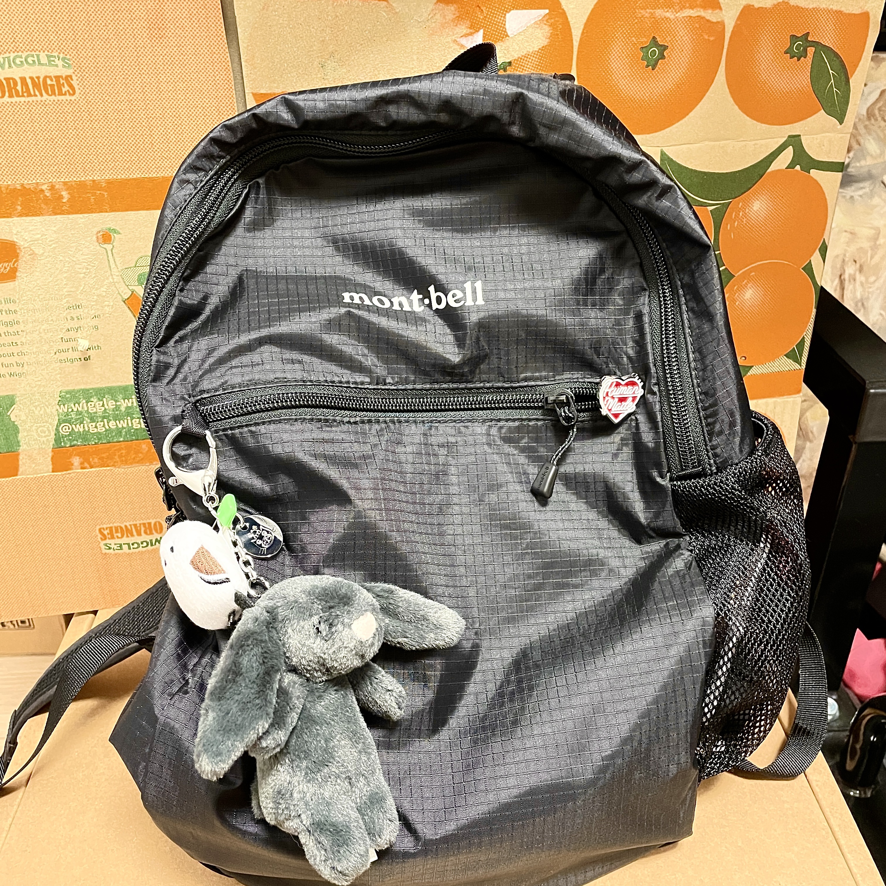 Montbell Pocketable Light Pack 10 Black, Jellycat Bashful Bunny Bag Charm Ink 착용 스타일 - 1