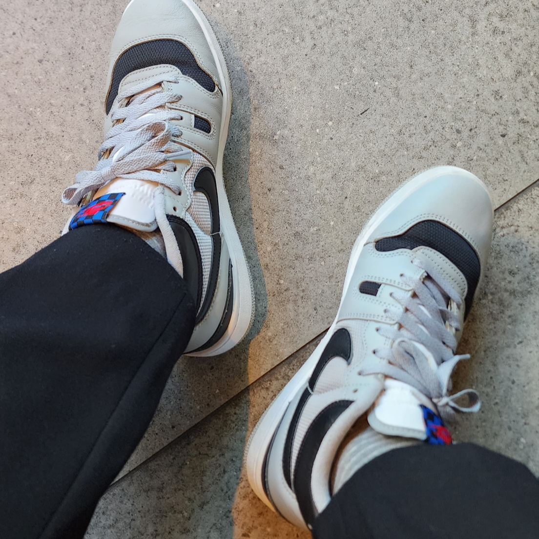 Nike Mac Attack QS SP Light Smoke Grey 착용 스타일