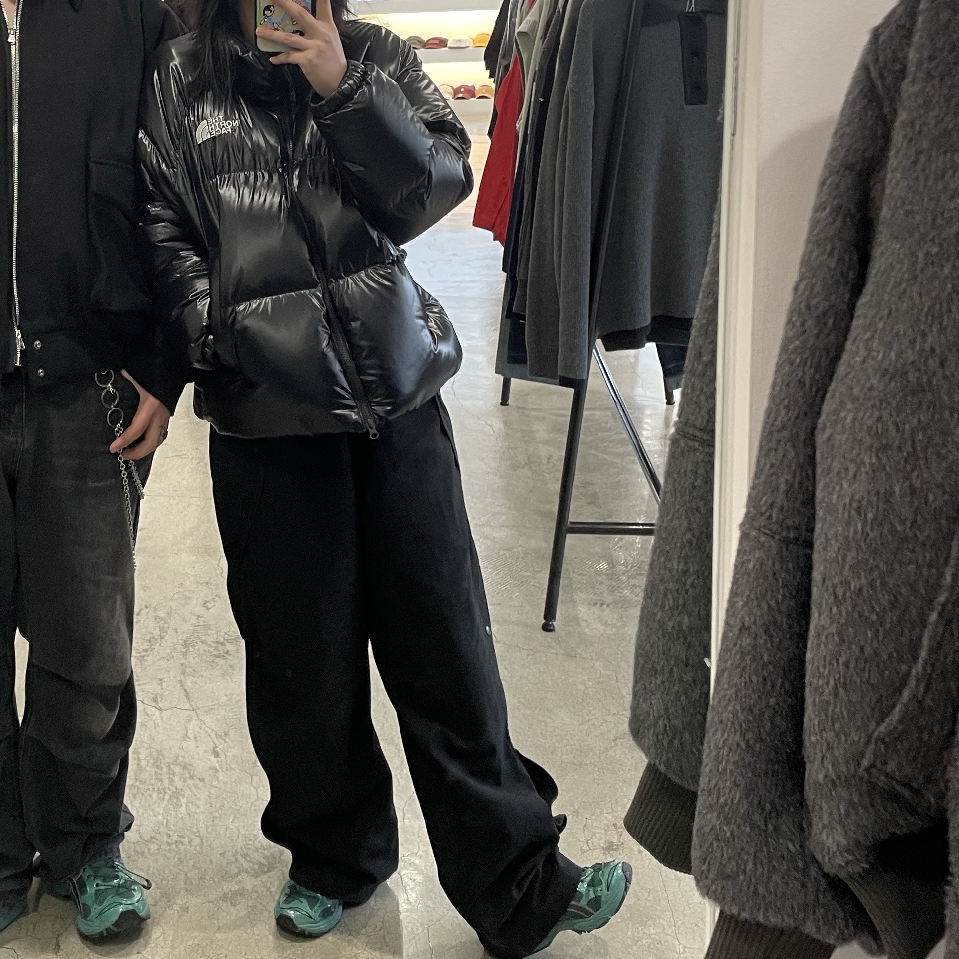 (W) The North Face White Label Neo Puffy Down Jacket Black, Sansan Gear Wave Pants Black - 22FW 착용 스타일