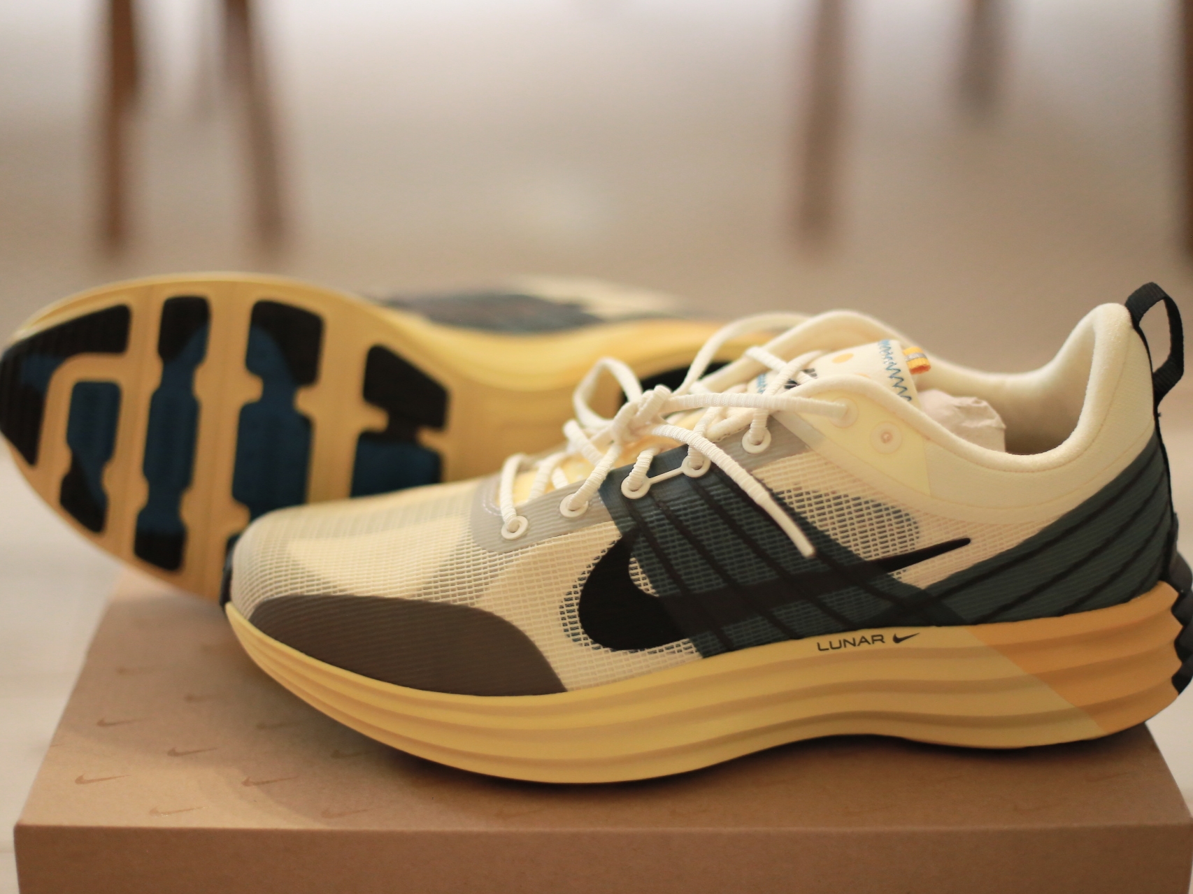Nike Lunar Roam Alabaster and Green Abyss 착용 스타일 - 4