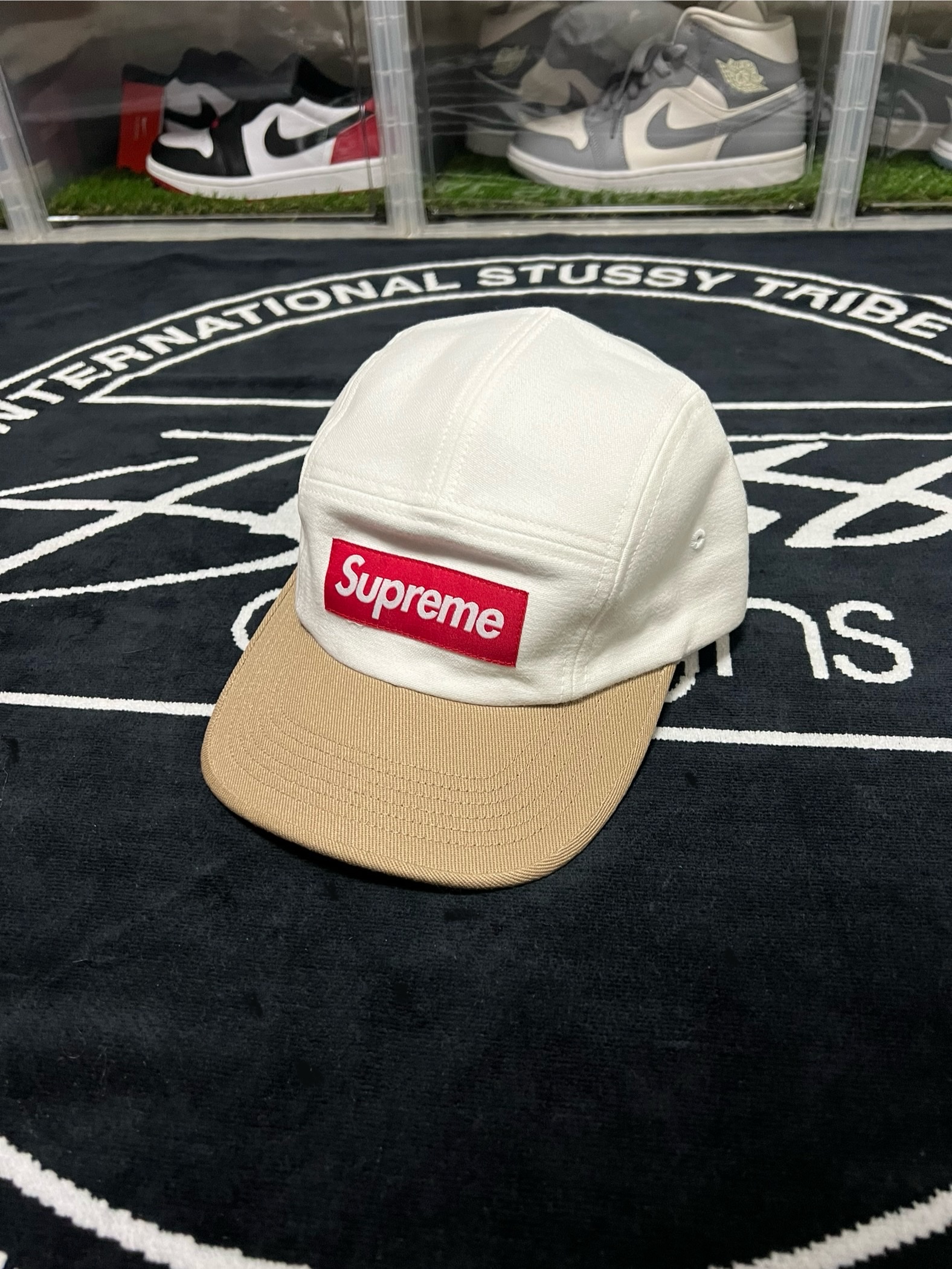 Supreme 2-Tone Camp Cap White - 23FW 착용 스타일