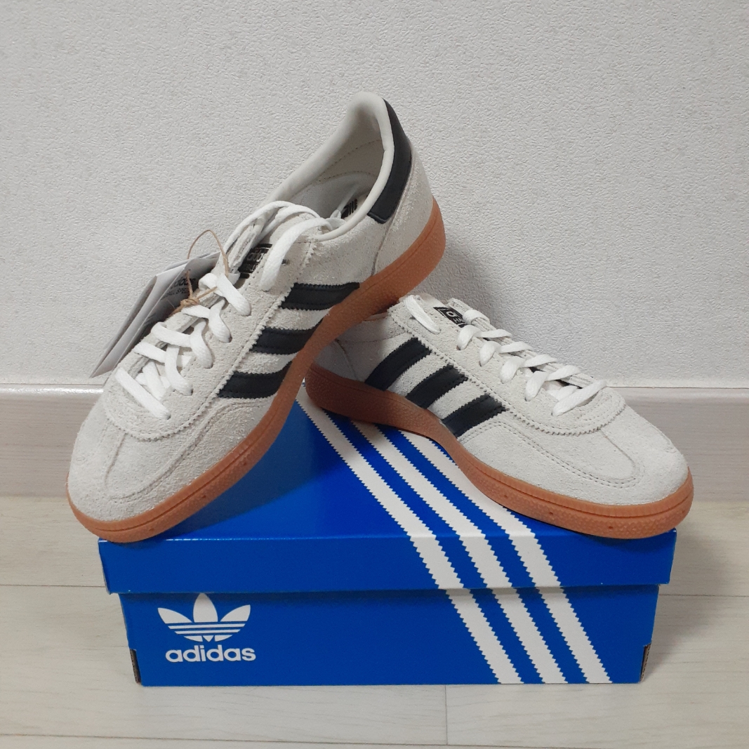 (W) Adidas Spezial Handball Aluminium Core Black 착용 스타일