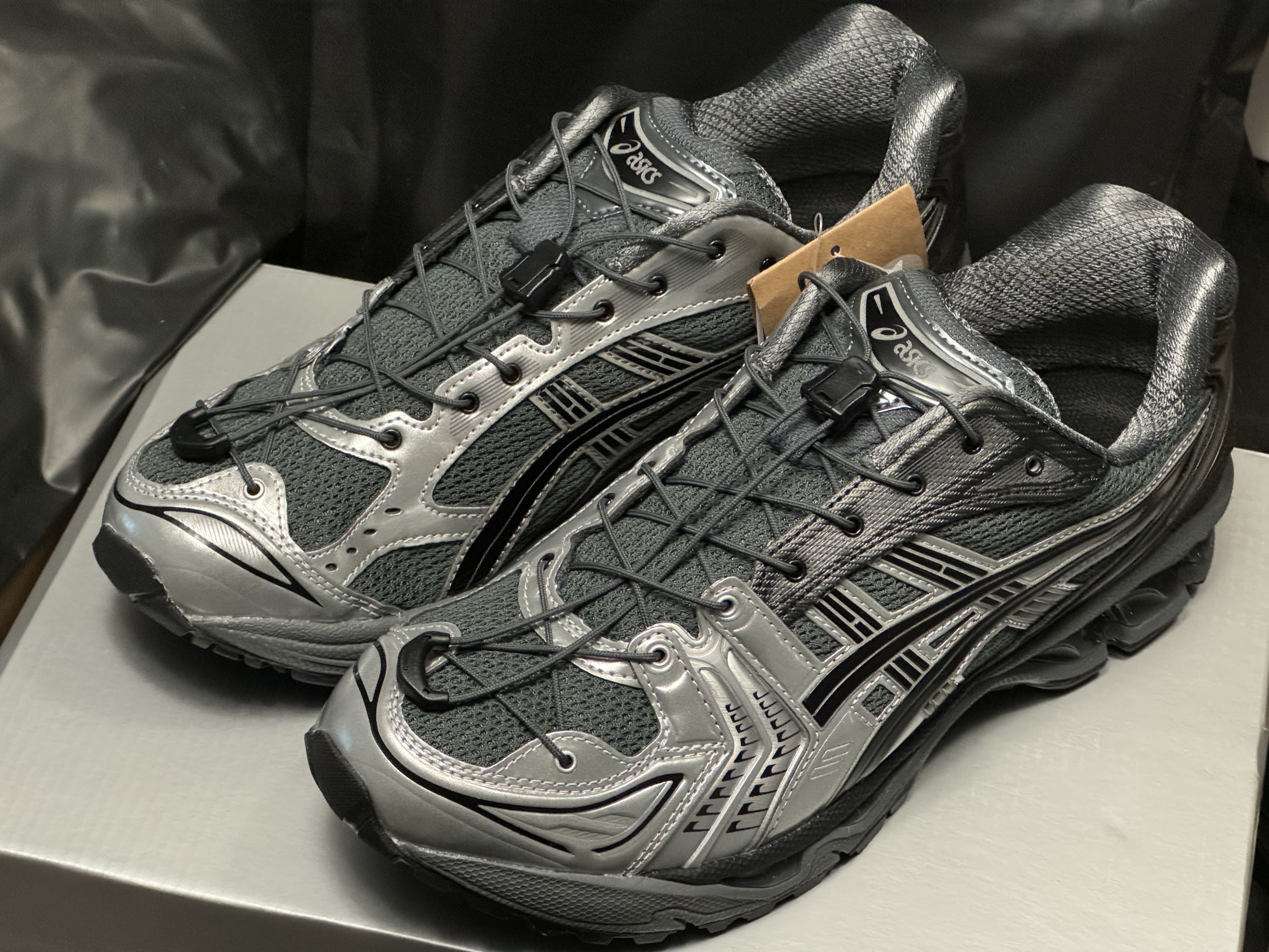 Asics x Unaffected Gel-Kayano 14 Silver Moon 착용 스타일