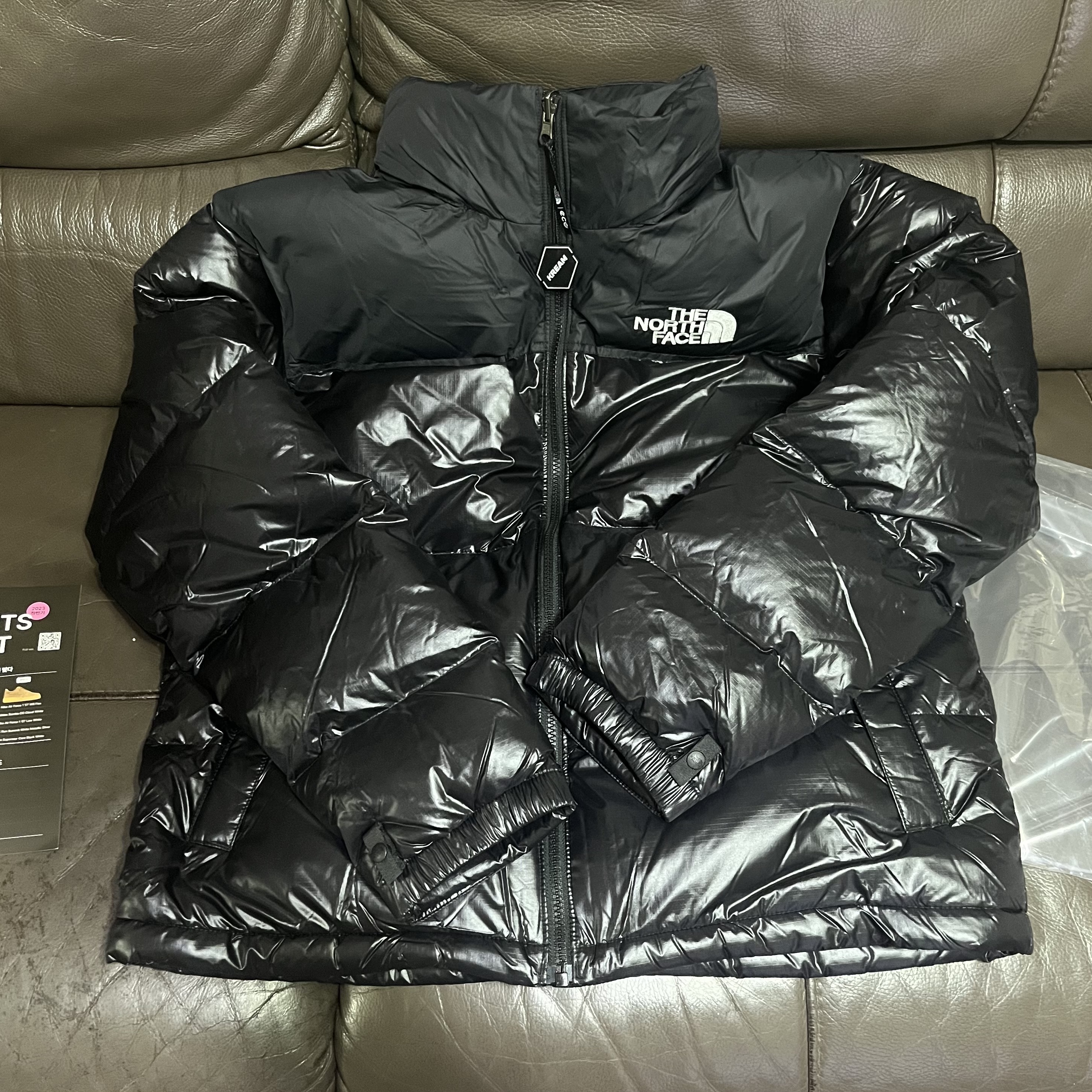 The North Face 1996 Eco Nuptse Jacket Real Black 착용 스타일