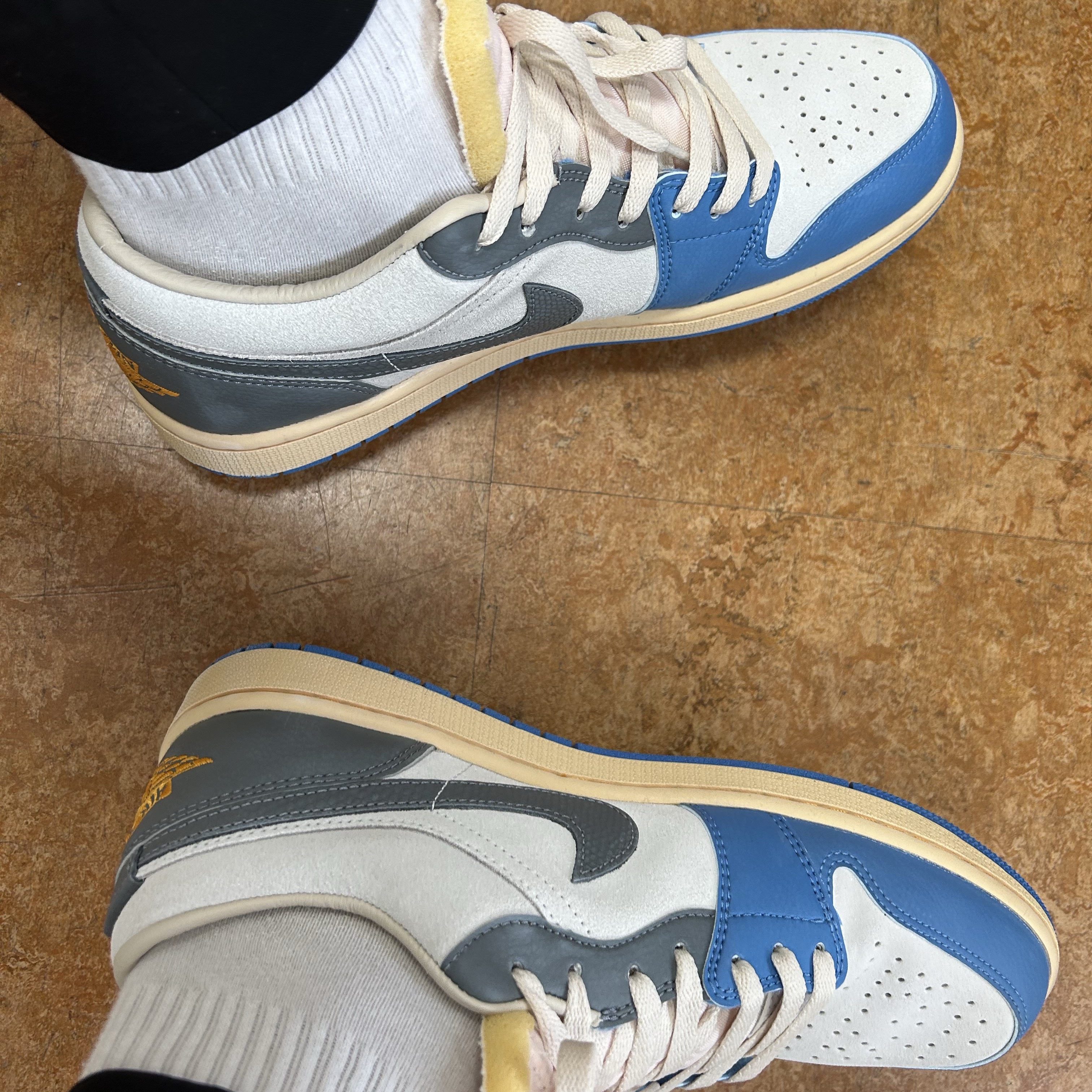 Jordan 1 Low SE Tokyo 96 착용 스타일