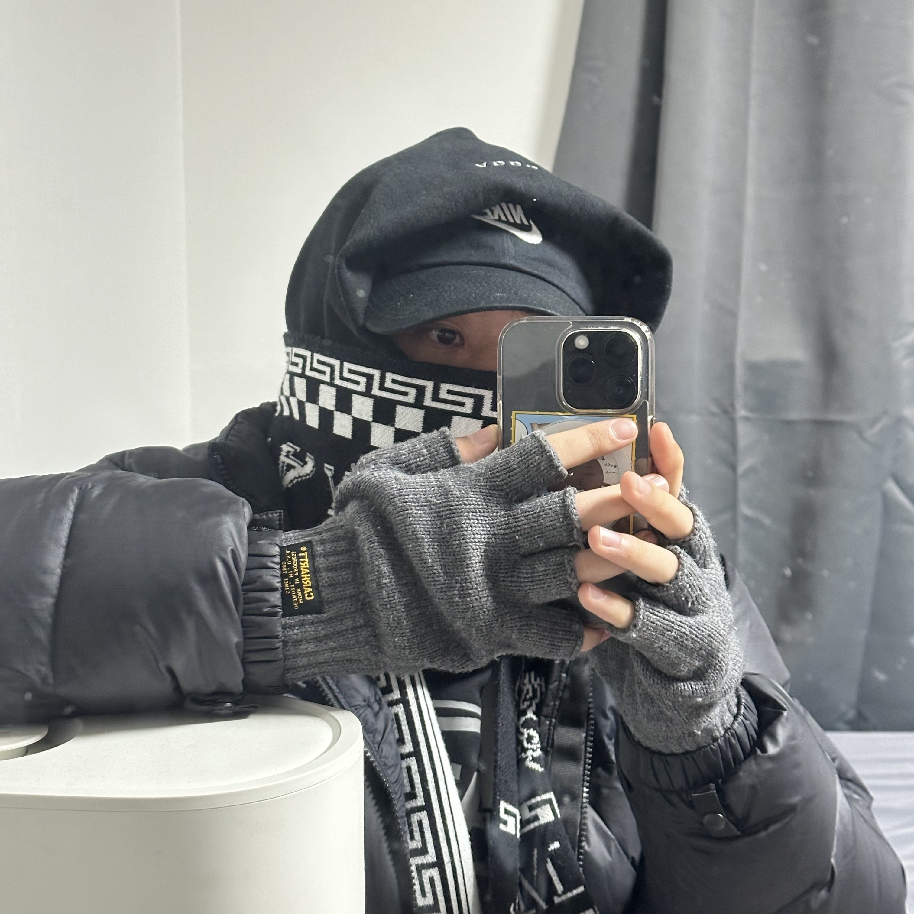 The North Face 1996 Eco Nuptse Jacket Real Black 착용 스타일
