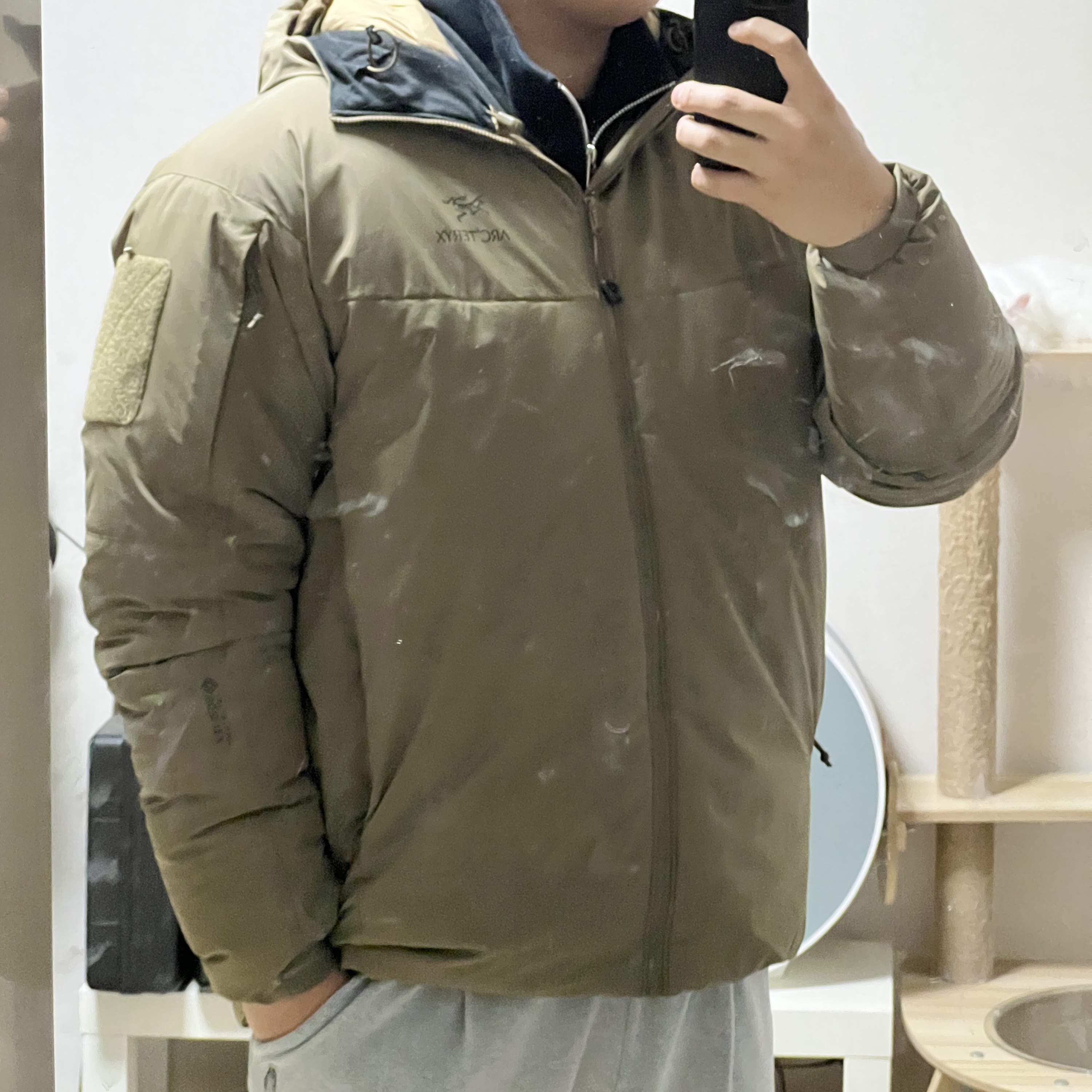 Arc'teryx LEAF Cold WX Hoody LT Gen 2 Crocodile, Arc'teryx LEAF Cold WX Jacket LT Gen 2 Crocodile 착용 스타일 - 1