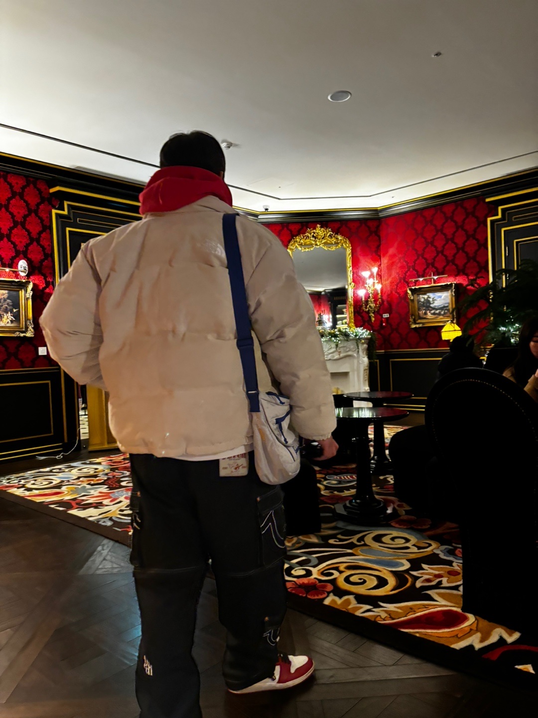 Supreme x The North Face Suede Nuptse Jacket Stone - 23FW, True Religion x Fetch Sweat Separate Cargo Pants Black 착용 스타일 - 1