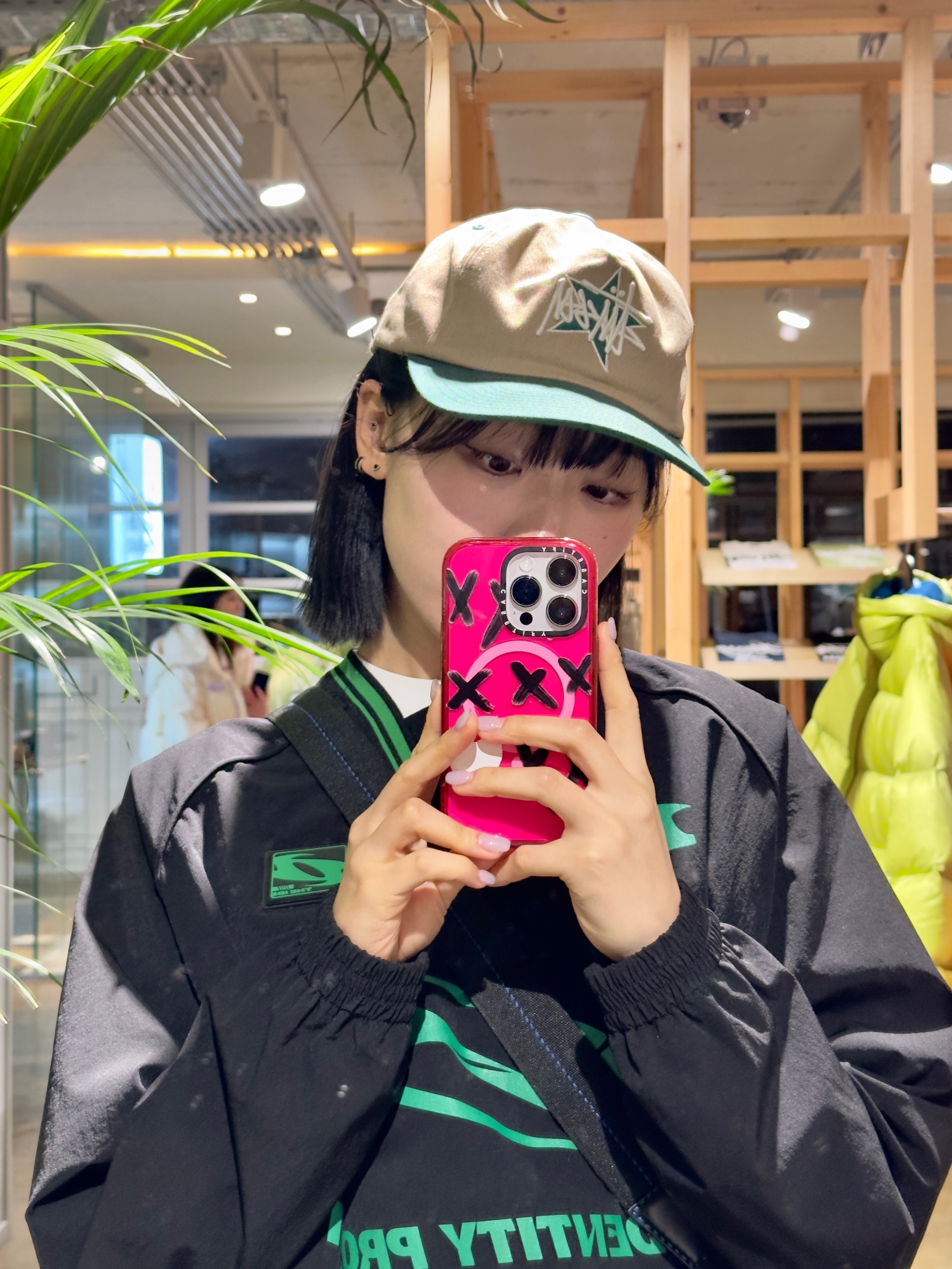 Ader Error x Zara Shoulder Bag Black, Stussy Mid-Depth Basic Star Strapback White 착용 스타일 - 2