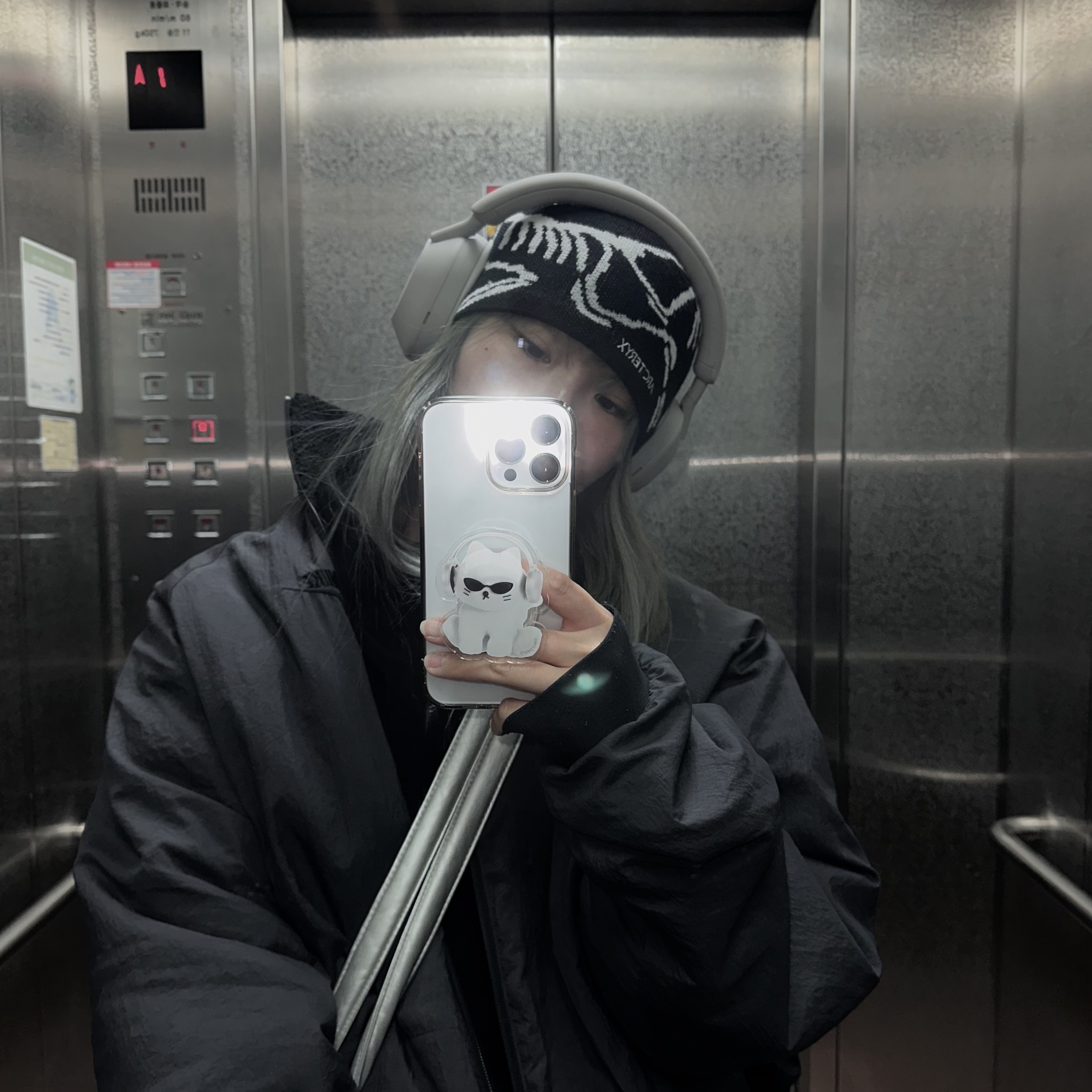 Arc'teryx Bird Head Toque Orca 착용 스타일 - 1