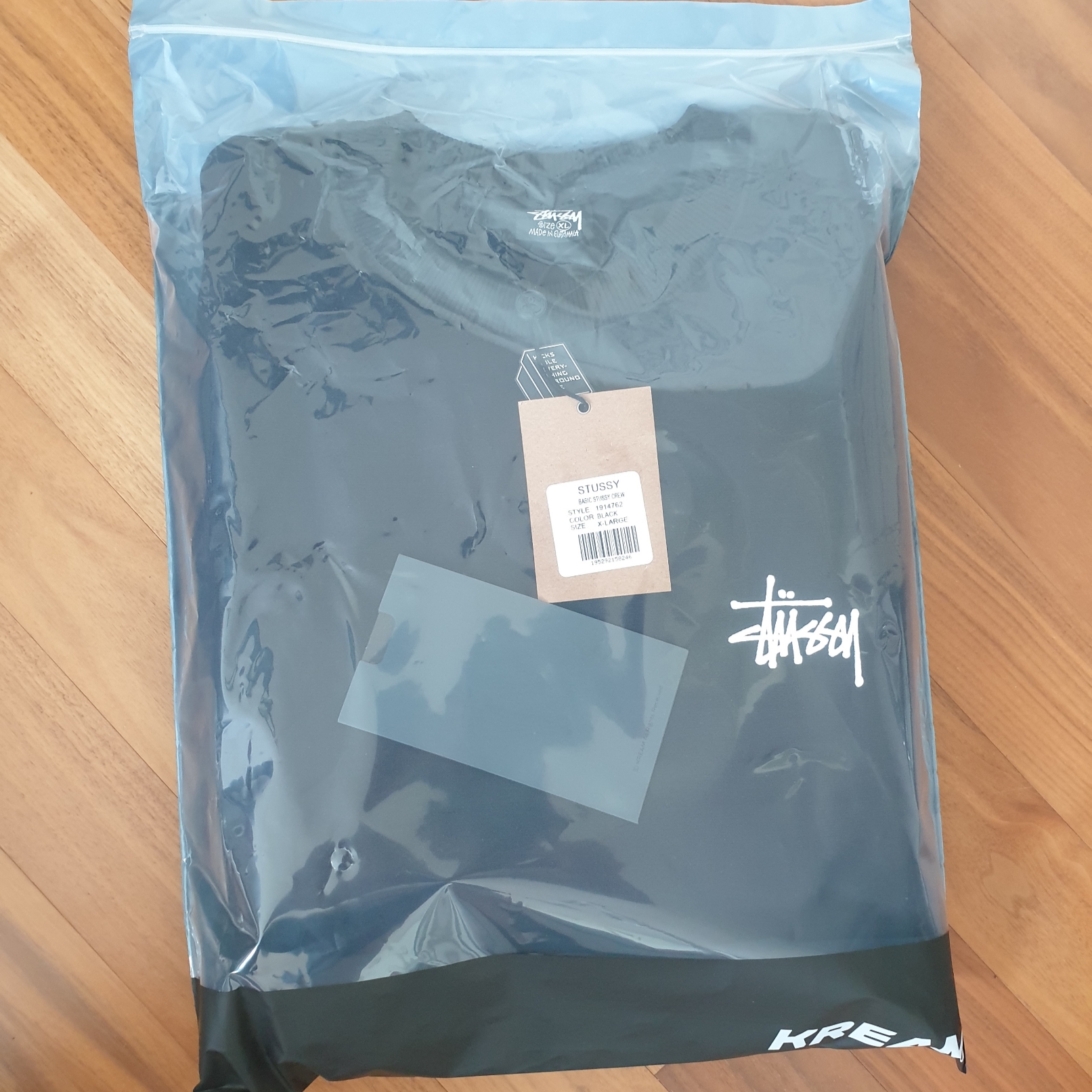 Stussy Basic Stussy Crew Black 2022 착용 스타일