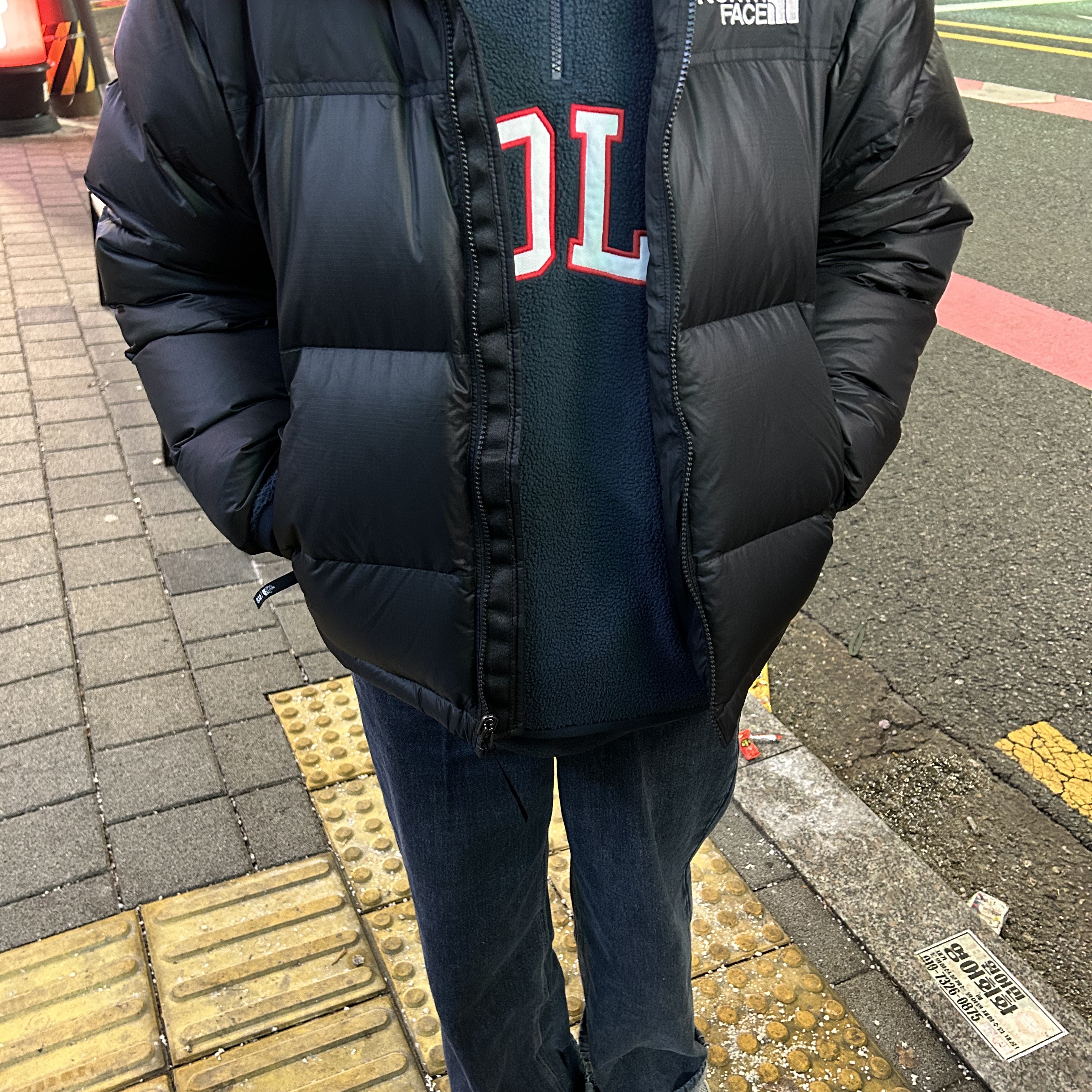 The North Face 1996 Eco Nuptse Jacket Black 착용 스타일
