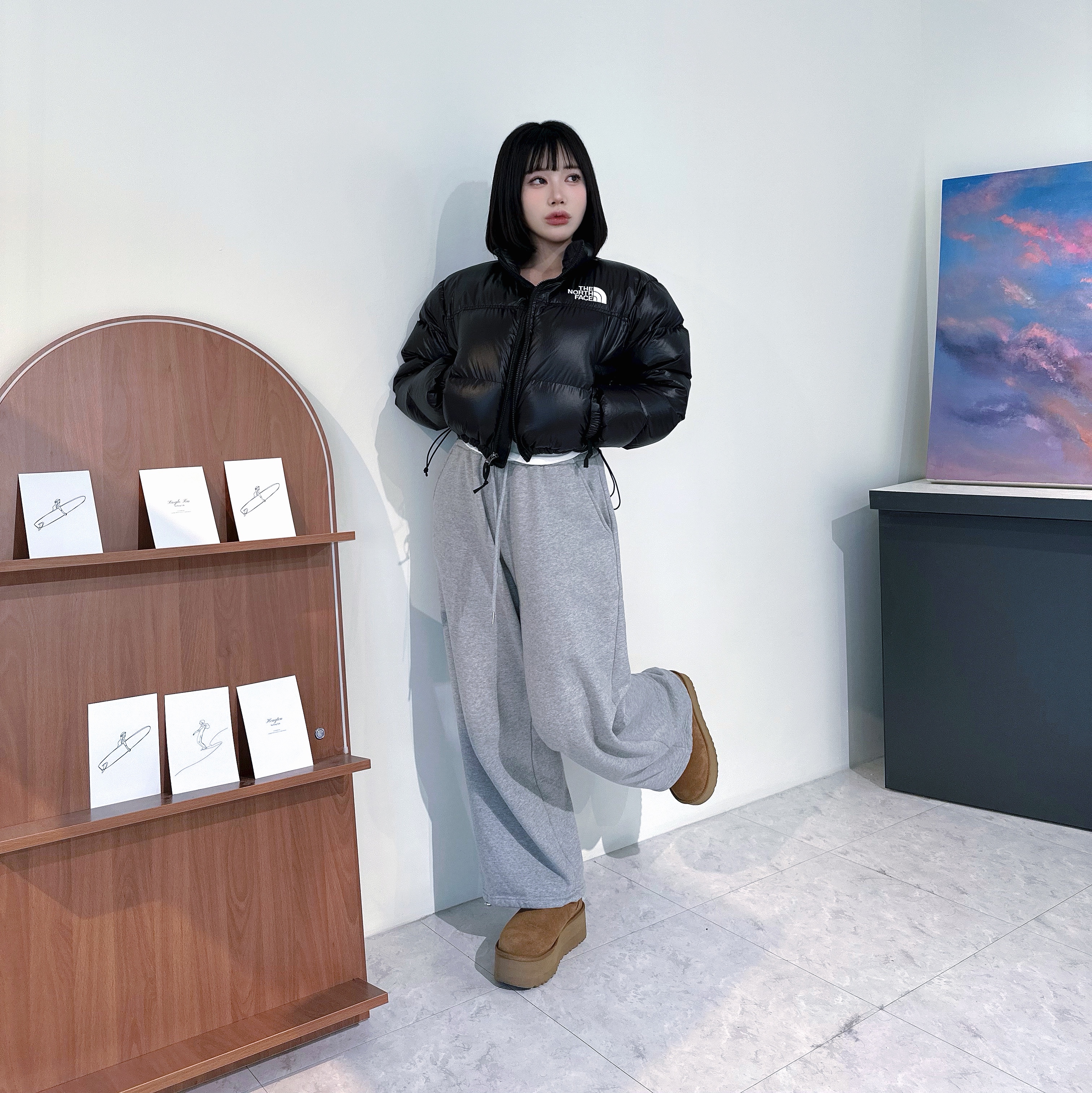 (W) UGG Classic Ultra Mini Platform Boots Chestnut, (W) The North Face Nuptse Short Jacket Black 착용 스타일