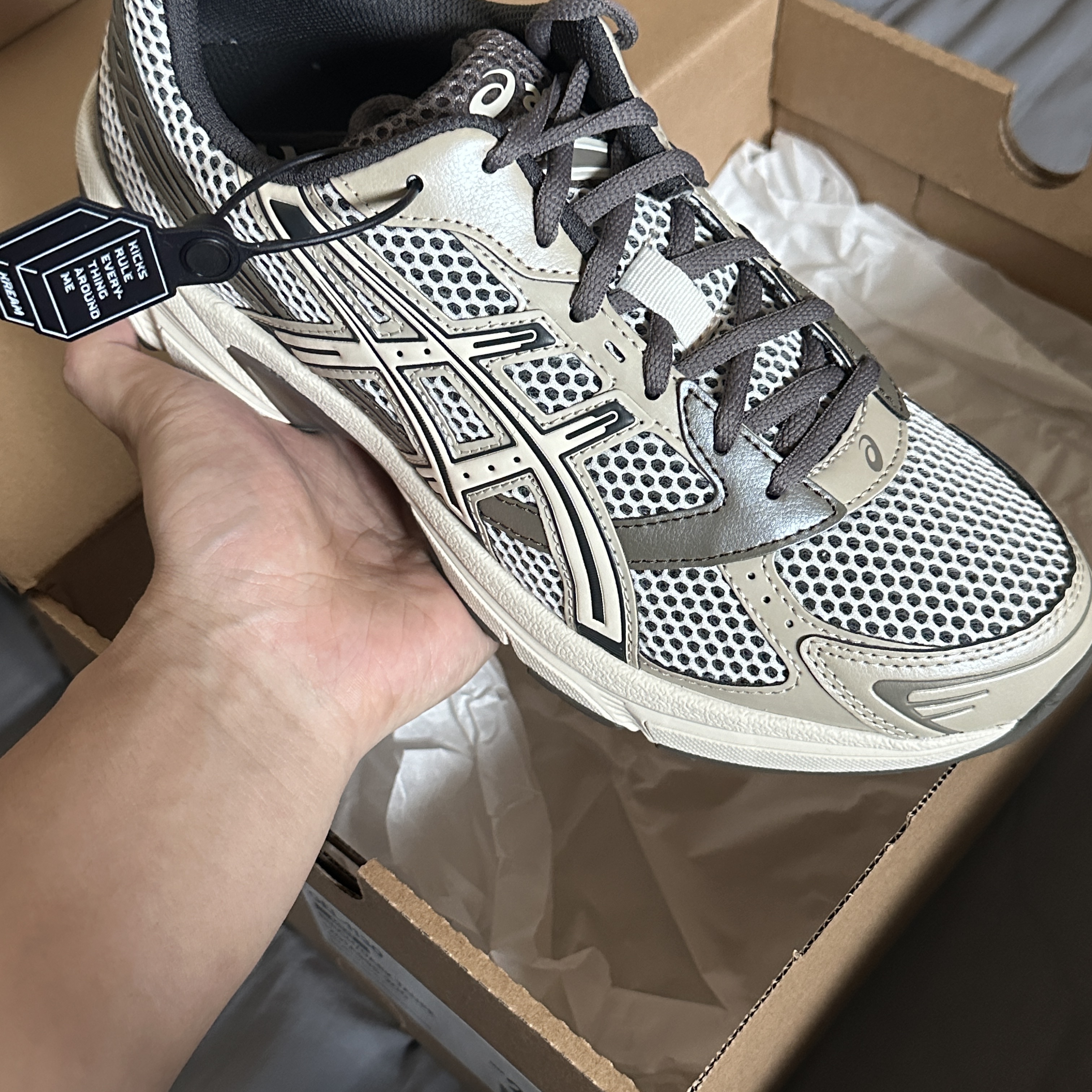Asics Gel-1130 Birch Dark Taupe - Korea Exclusive 착용 스타일 - 1