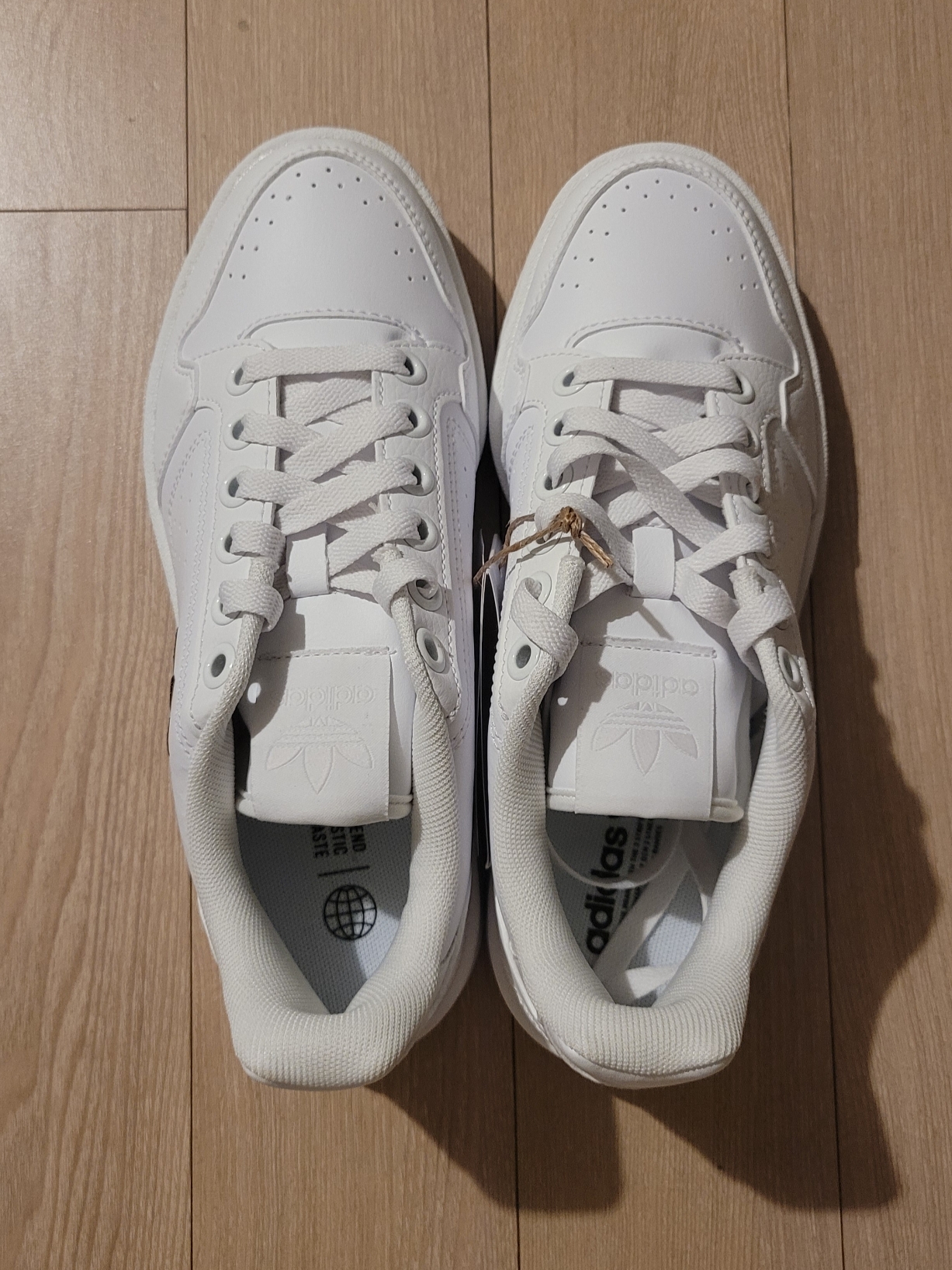 Adidas NY 90 Cloud White Core Black 착용 스타일 - 2