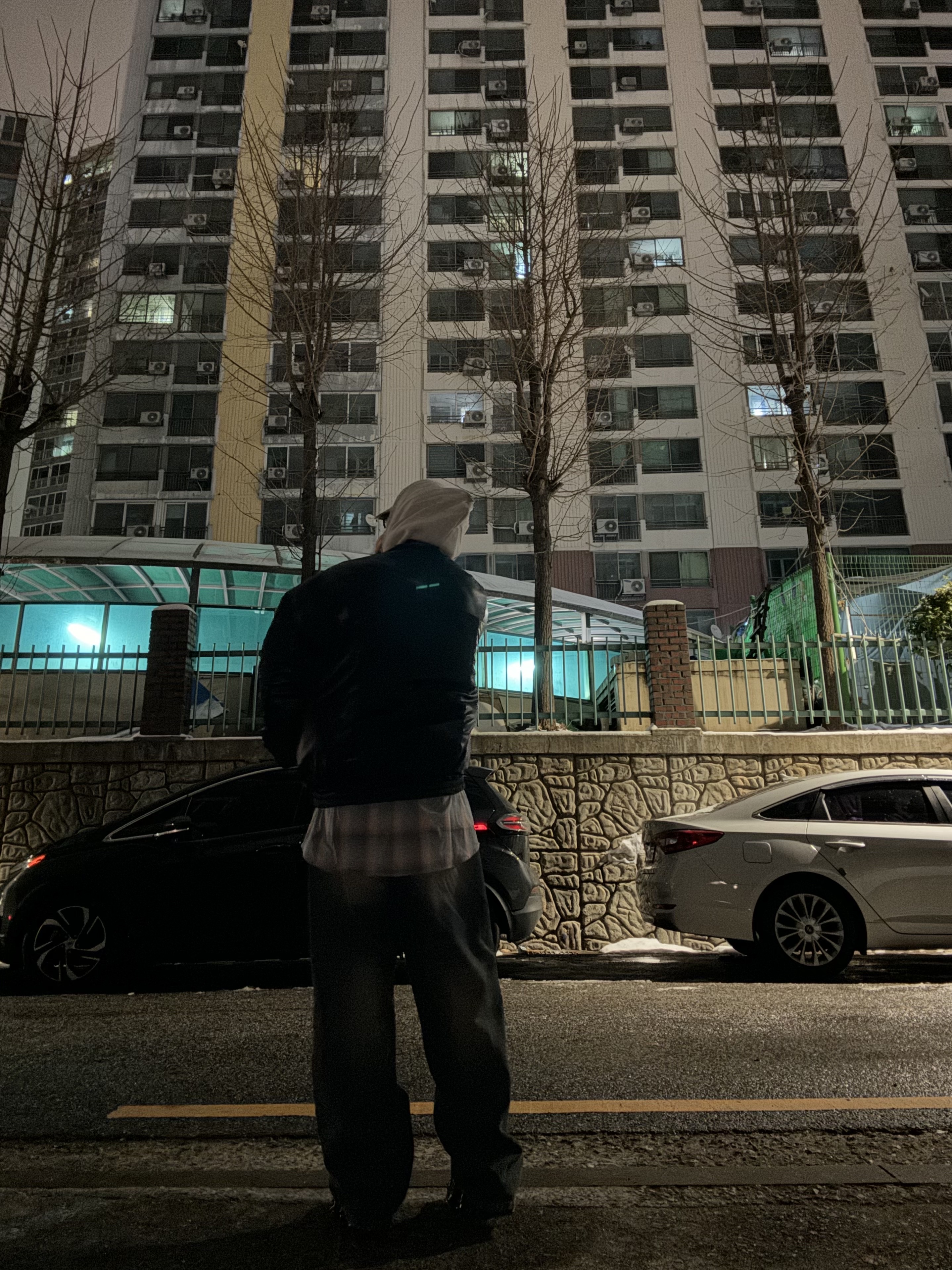 Civision by CSC Leather Mix Bomber Jacket Black, Undermycar Iek Hand Brush Washed Wide Jeans Corrosion Blue - 23FW 착용 스타일 - 3