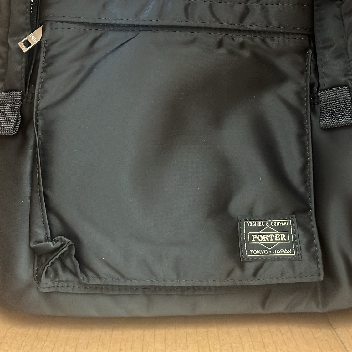 Porter Tanker Backpack Black 착용 스타일