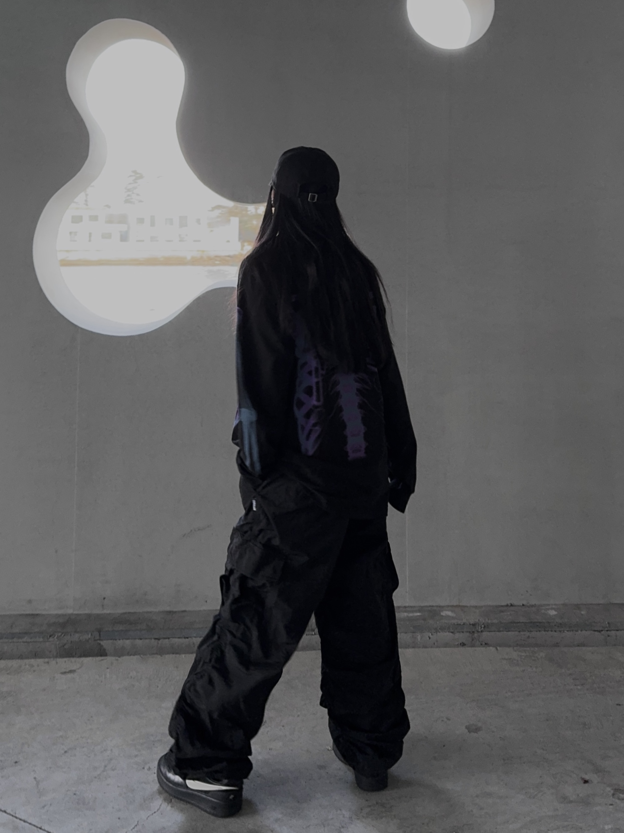 Nike x Stussy Full Zip Washed Fleece Hoodie Black (FJ9175-010), Stussy Rib Cage LS T-Shirt Black 착용 스타일 - 4