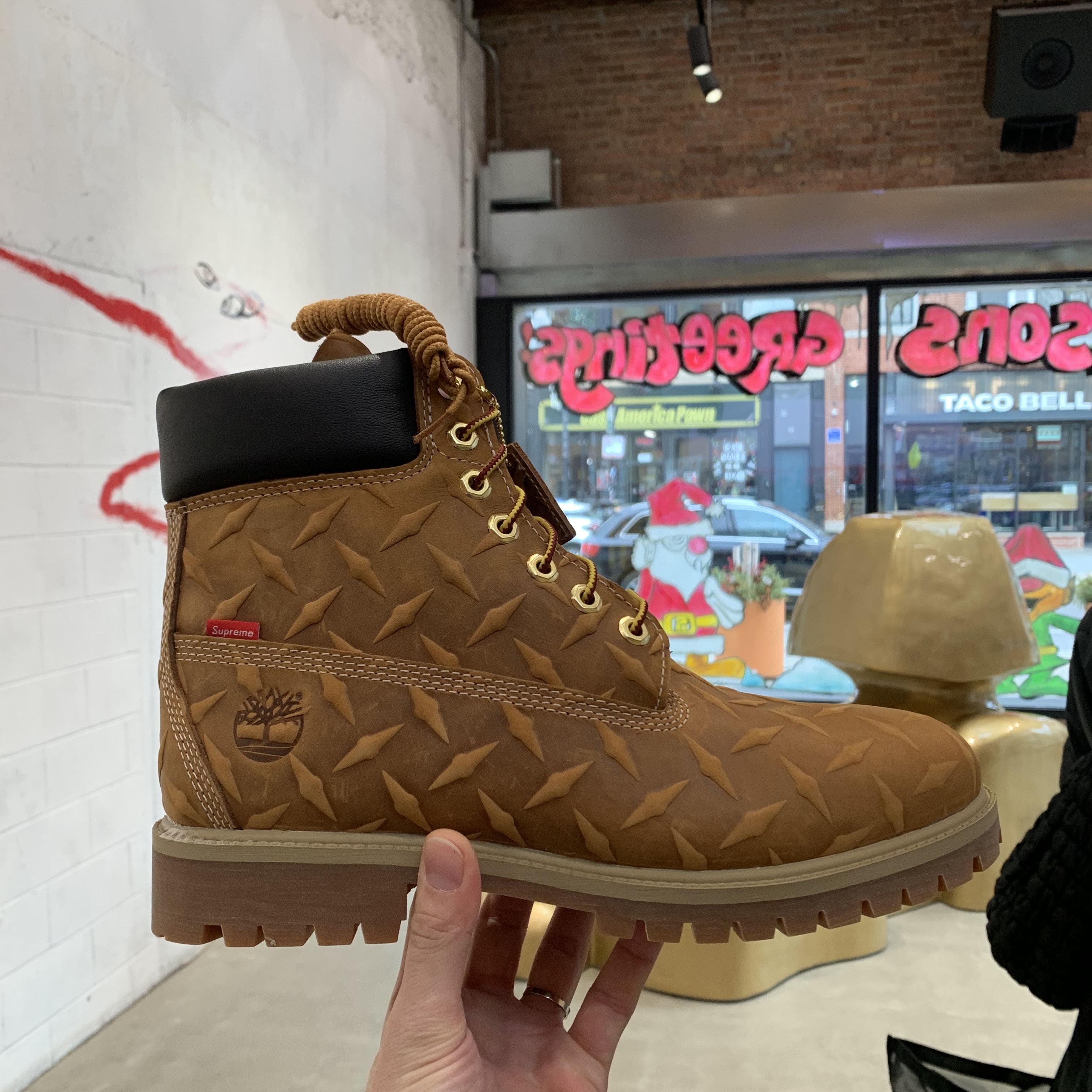Timberland x Supreme Diamond Plate 6 Inch Premium Waterproof Boot Wheat - 23FW - Medium, Supreme Kurt Cobain Sweater White - 23SS 착용 스타일 - 2