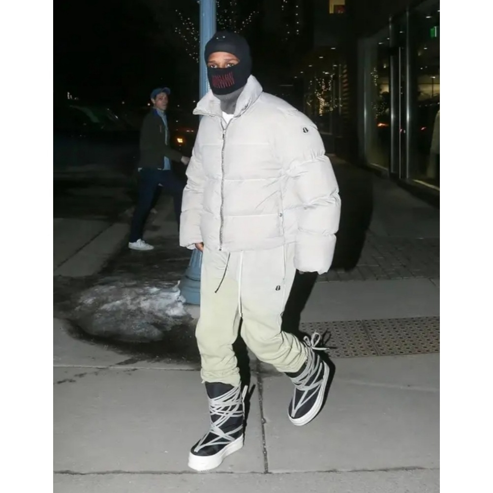 Moncler x Rick Owens Cyclopic Short Down Jacket Beige - 23FW, Moncler x Rick Owens Fleece Trackpants Beige Green 착용 스타일 - 2