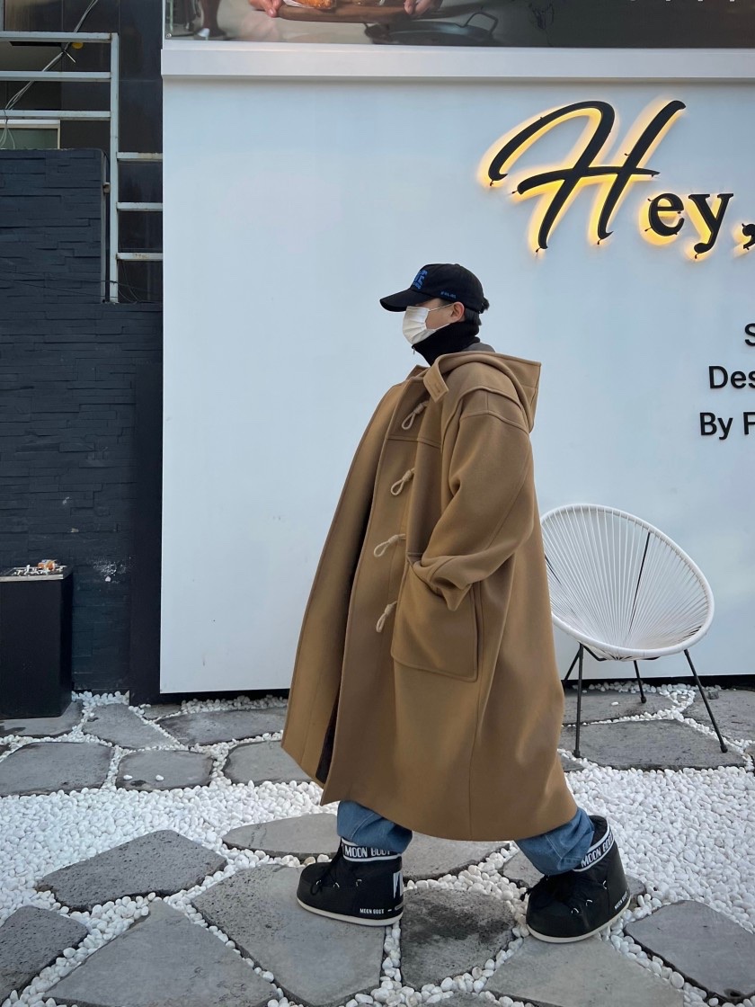 (W) UGG Classic Dipper Boots Chestnut, UGG x Telfar Logo Mini Chestnut 착용 스타일 - 5