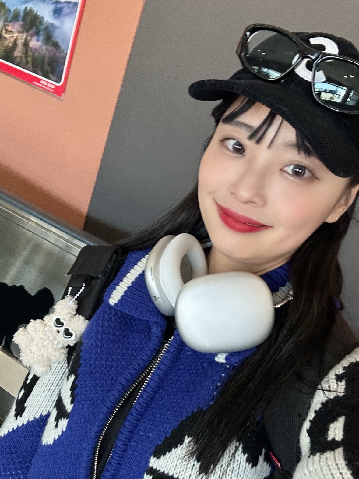 Gentle Monster Paradoxx 01 Black, Apple AirPods Max Lightning Silver (Korean Ver.) 착용 스타일 - 8