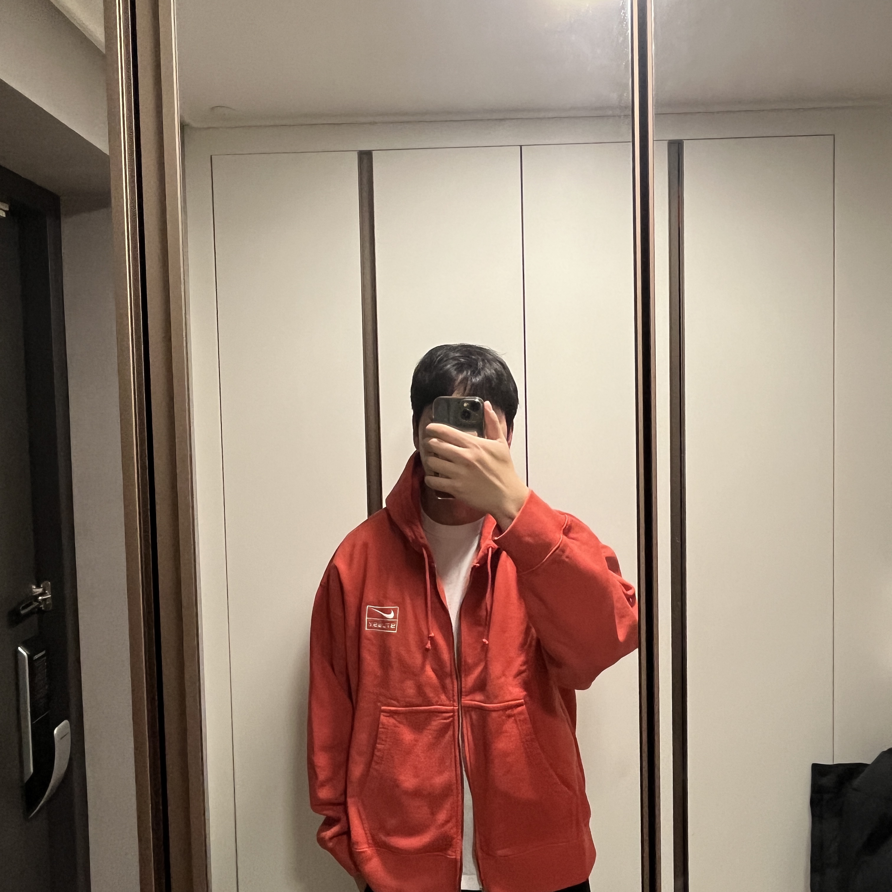 Nike x Stussy Full Zip Pigment Dyed Fleece Hoodie Habanero Red (FJ9161-642) 착용 스타일 - 1