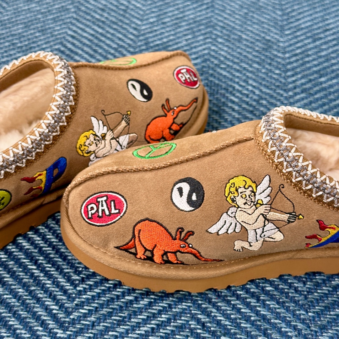 UGG x Palace Tasman Slipper Chestnut 착용 스타일 - 6