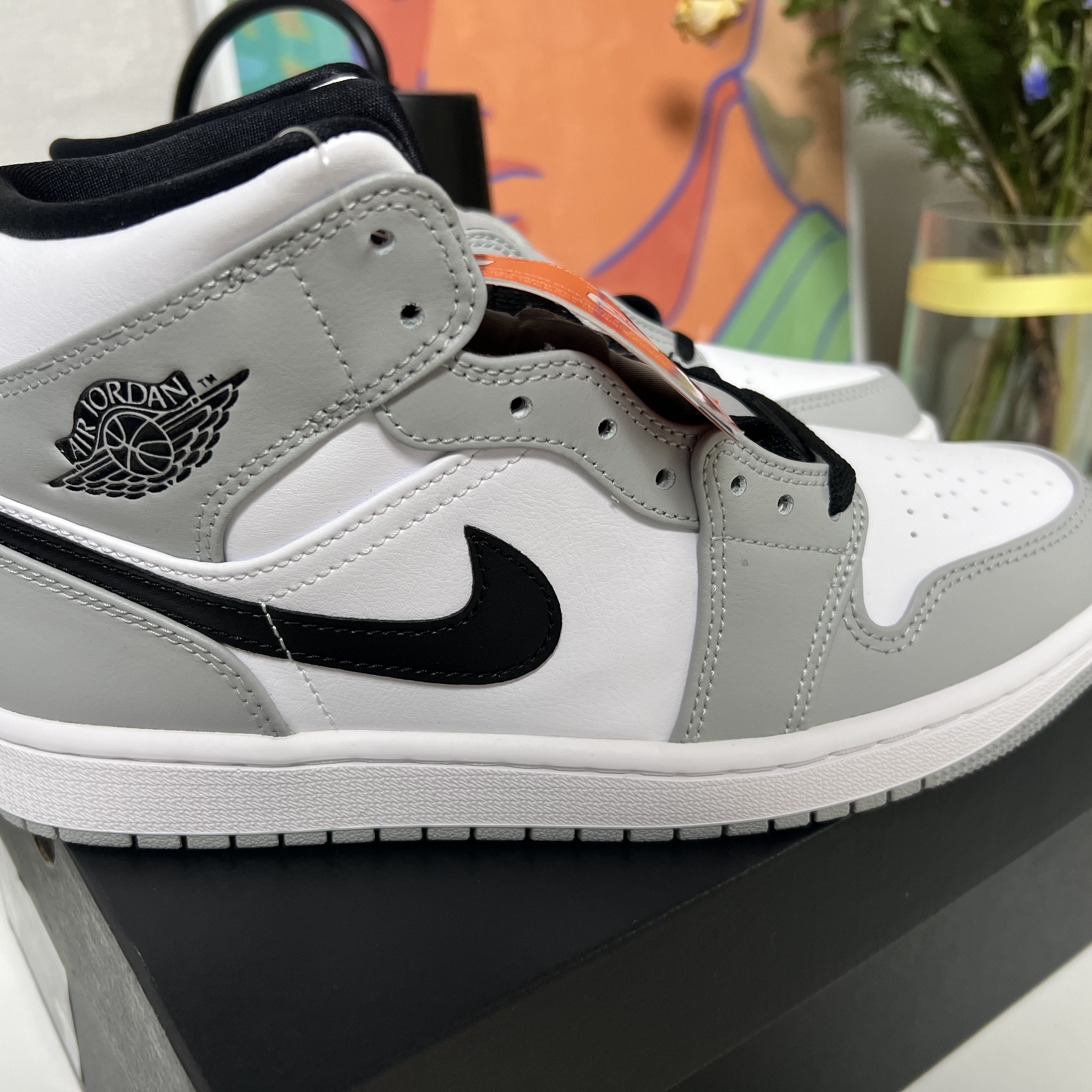 Jordan 1 Mid Light Smoke Grey 착용 스타일 - 1