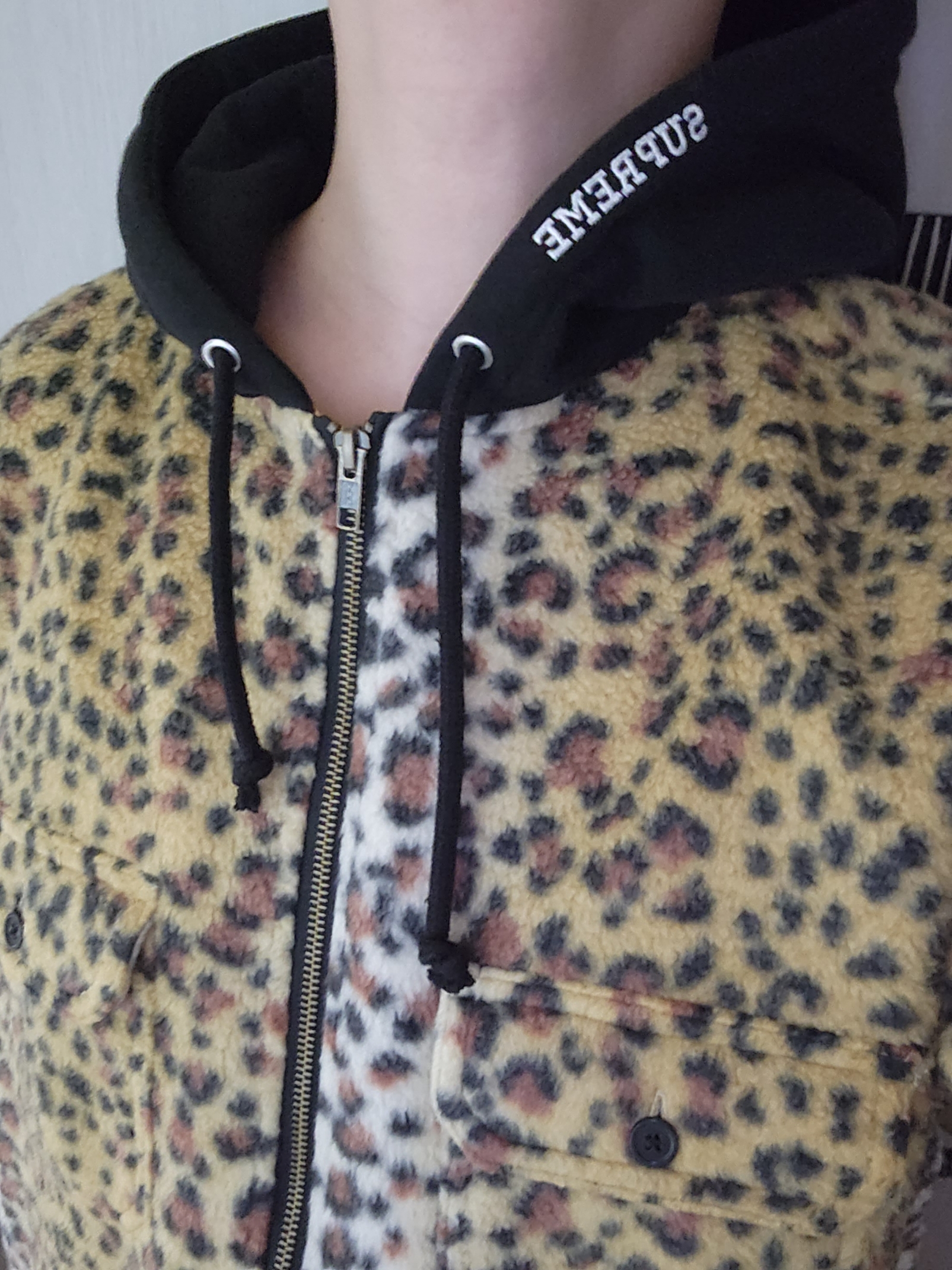Supreme Fleece Zip Up Hooded Shirt Brown Leopard - 23FW 착용 스타일 - 1