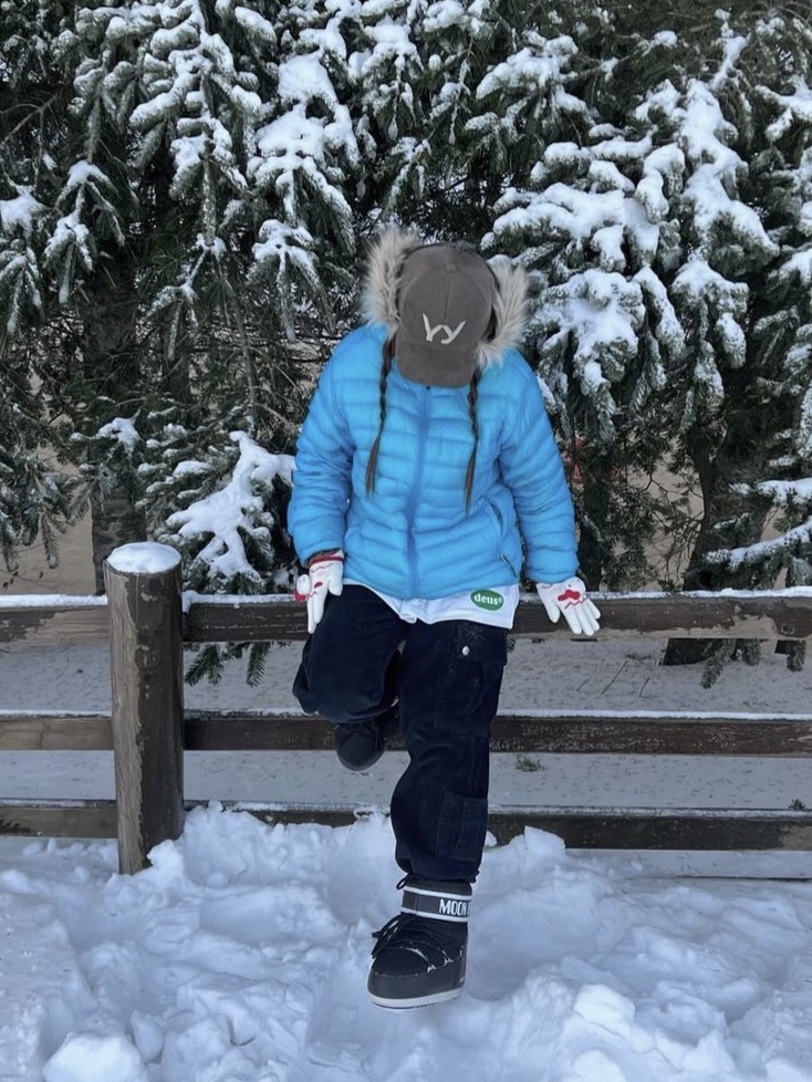 Open Yy Faux Fur Corduroy Earflap Cap Khaki, Sansan Gear Suffix Puffer Jacket Sky Blue - 23FW 착용 스타일 - 2