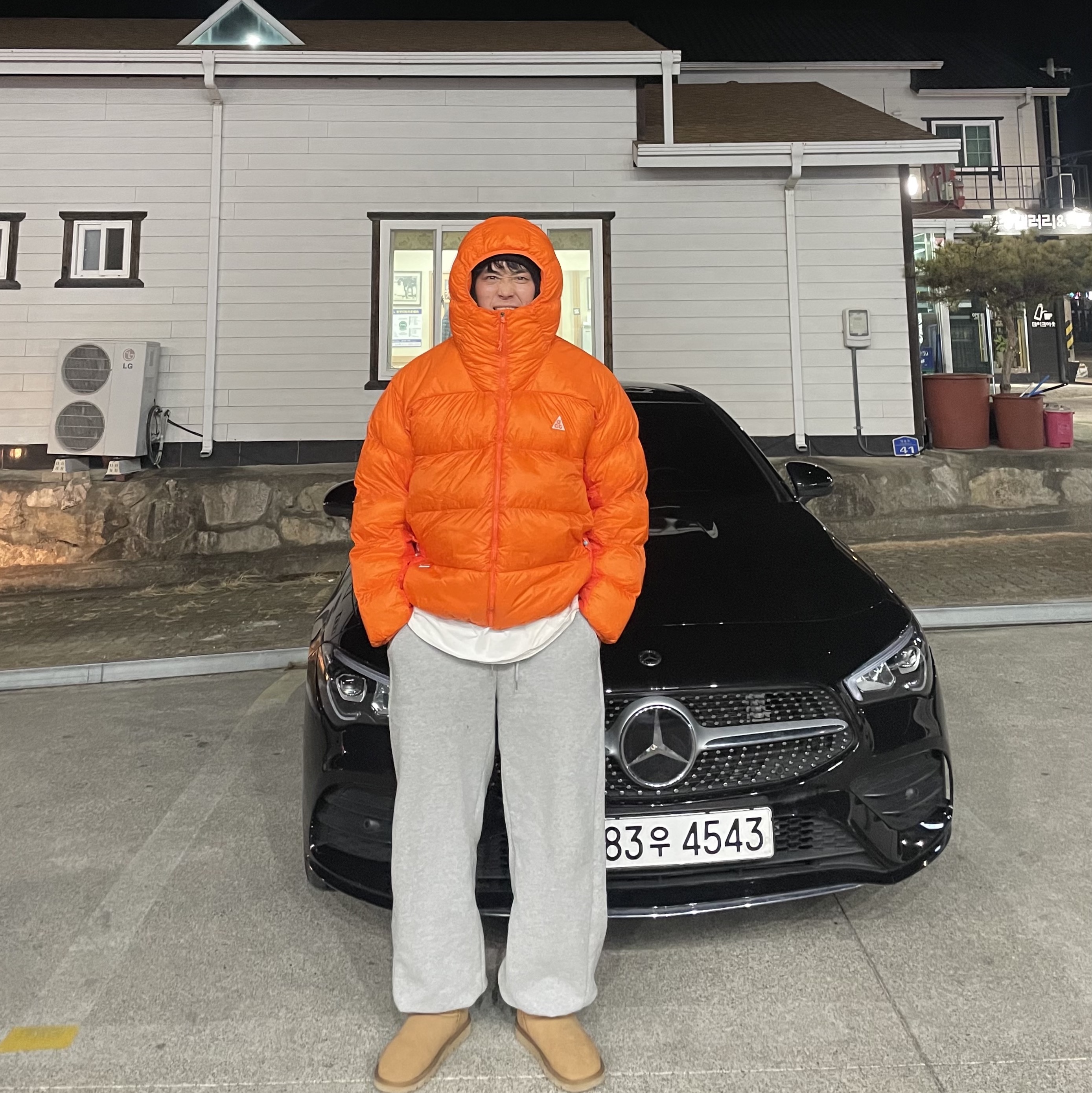Nike ACG Therma-Fit ADV Lunar Lake Puffer Jacket Safety Orange - Asia 착용 스타일