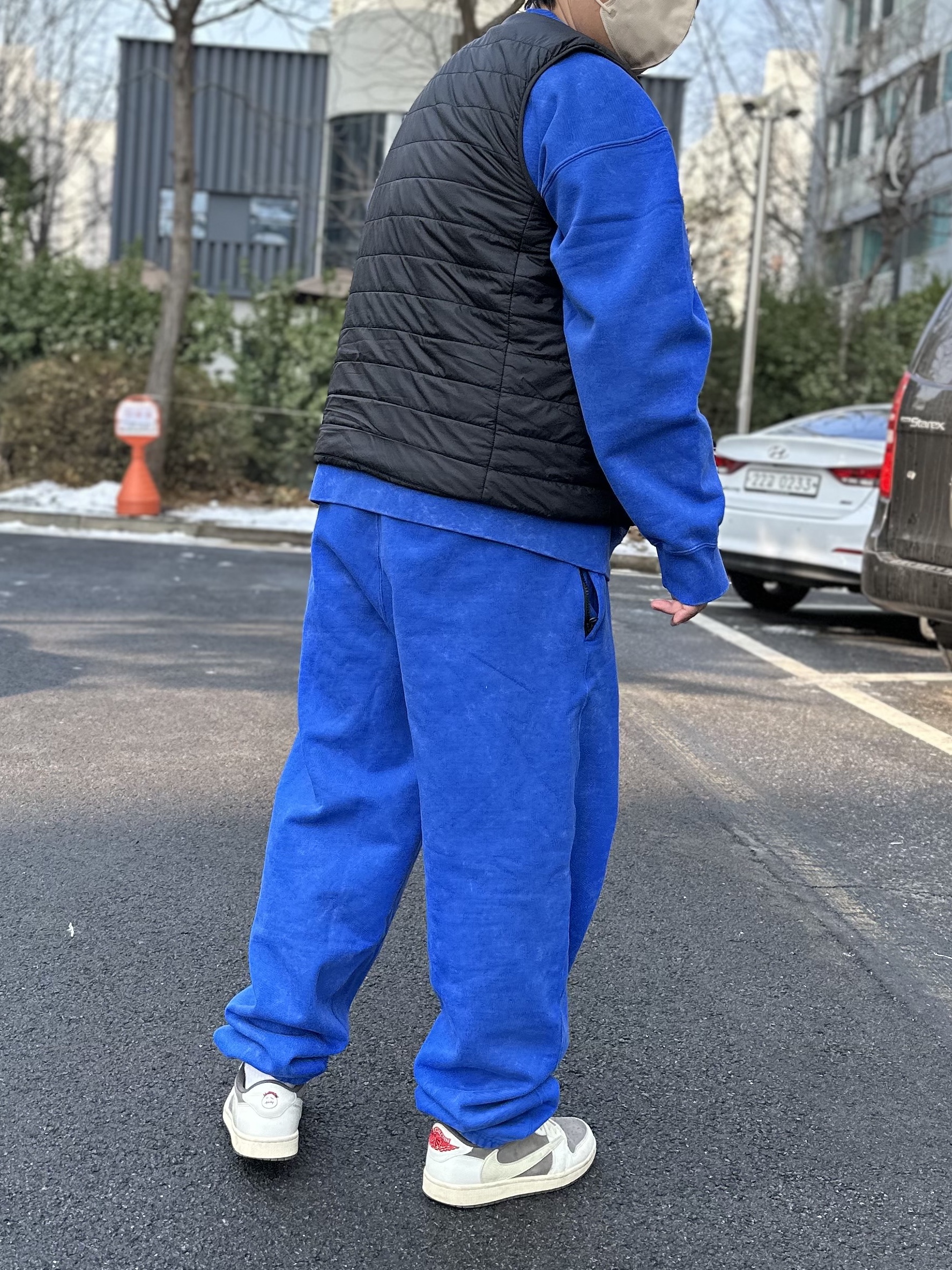 Nike x Stussy NRG Acid Washed Crewneck Game Royal (DR4024-480), Nike x Stussy NRG Acid Washed Fleece Pants Game Royal (DR4025-480) 착용 스타일 - 4