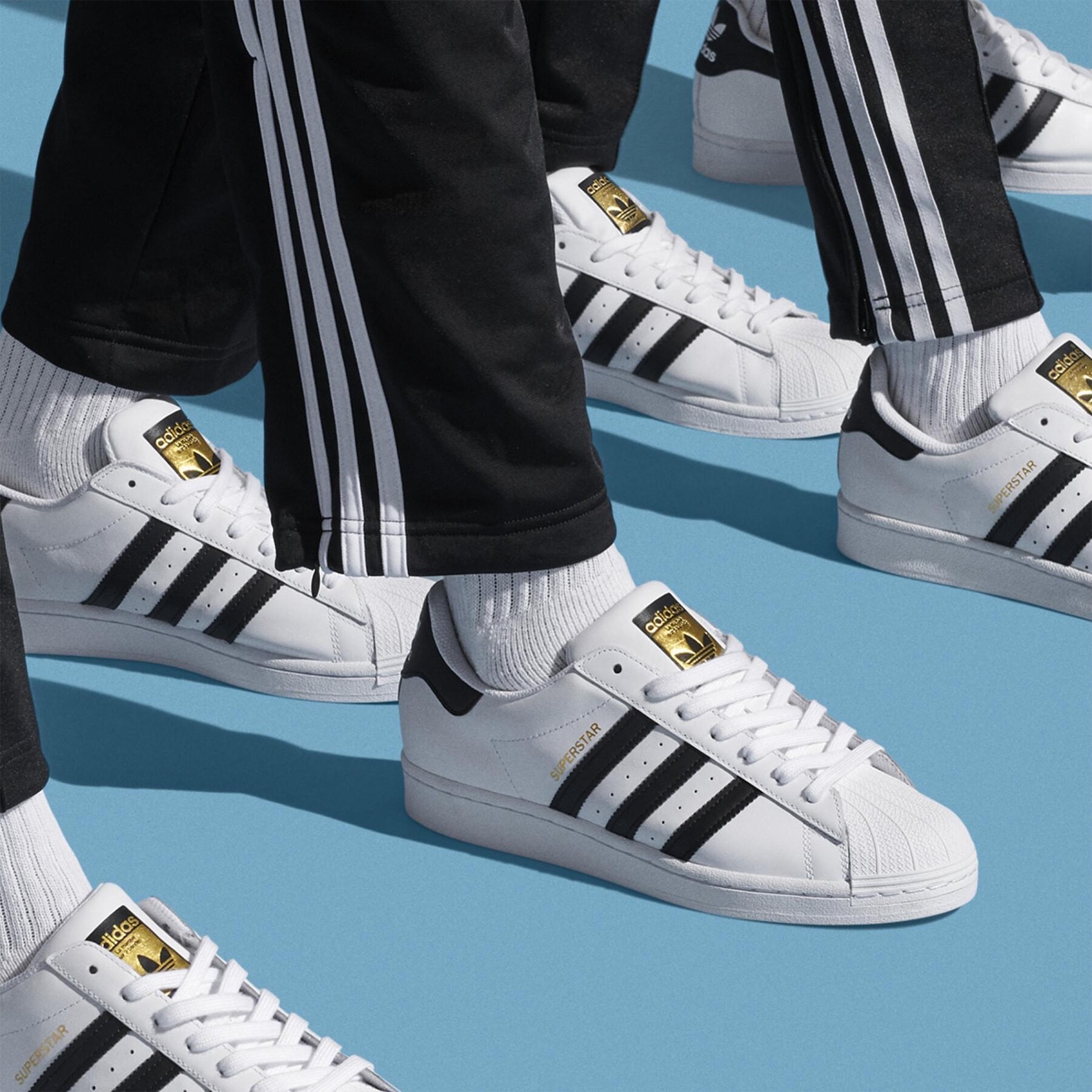 Adidas x BAPE Superstar 80s Green Camo, Adidas Superstar Core Black White 착용 스타일 - 6