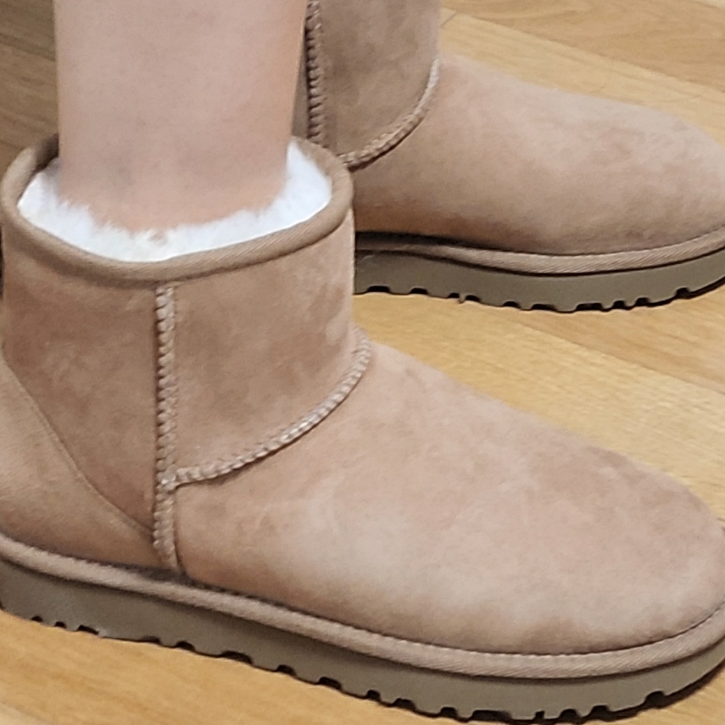 (W) UGG Classic Mini II Boots Chestnut 착용 스타일