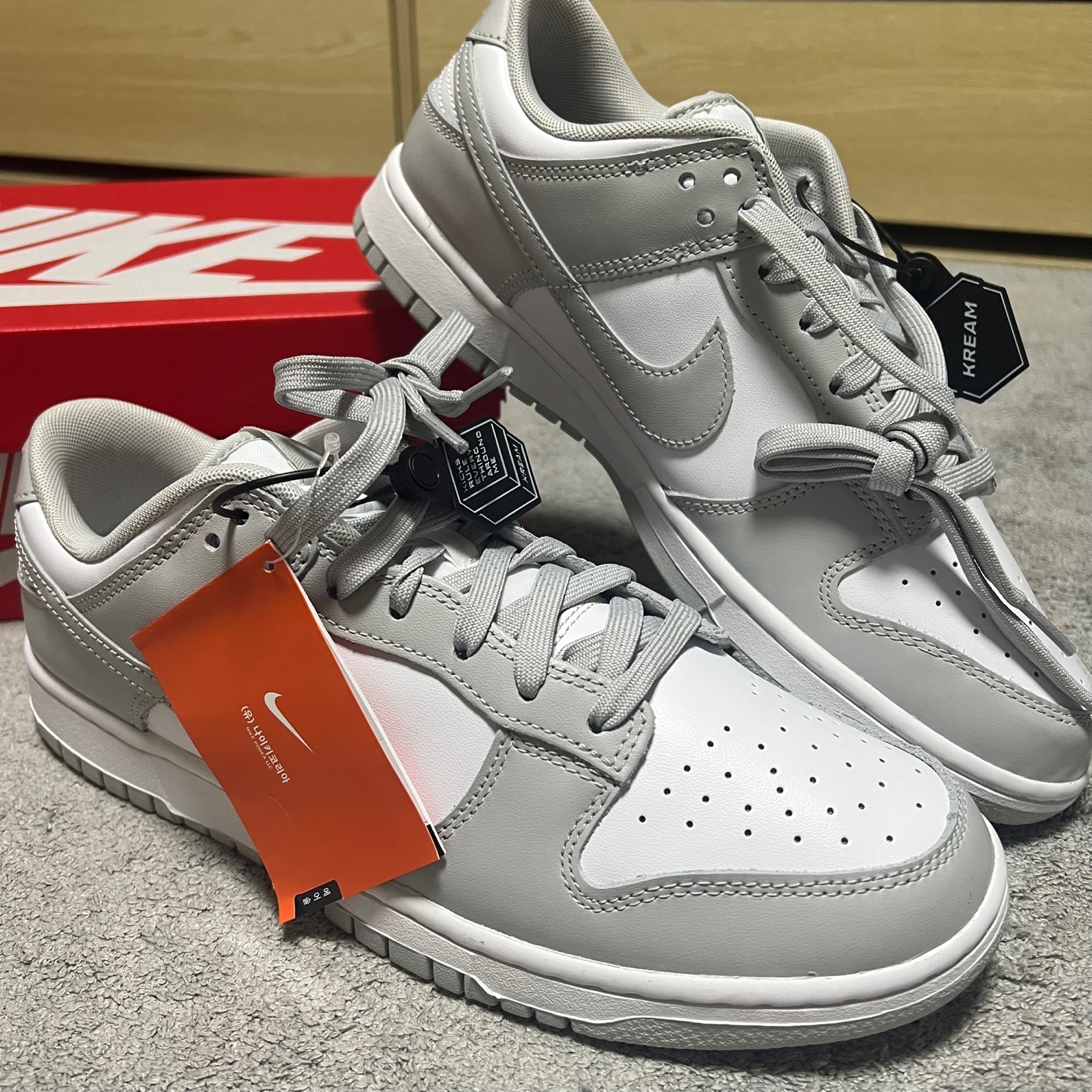 Nike Dunk Low Retro Grey Fog 착용 스타일