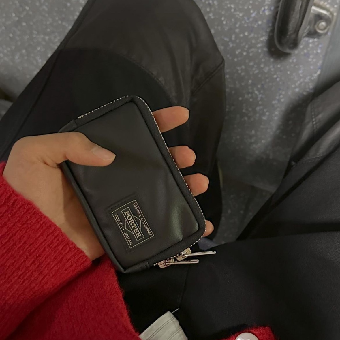 Porter Freestyle Multi Coin Case Black 착용 스타일 - 2