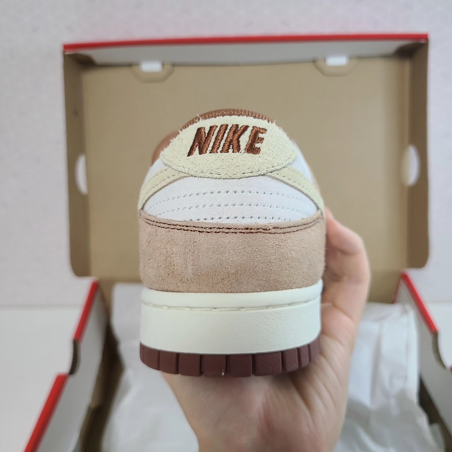 Nike Dunk Low Pro Premium Medium Curry 착용 스타일 - 7