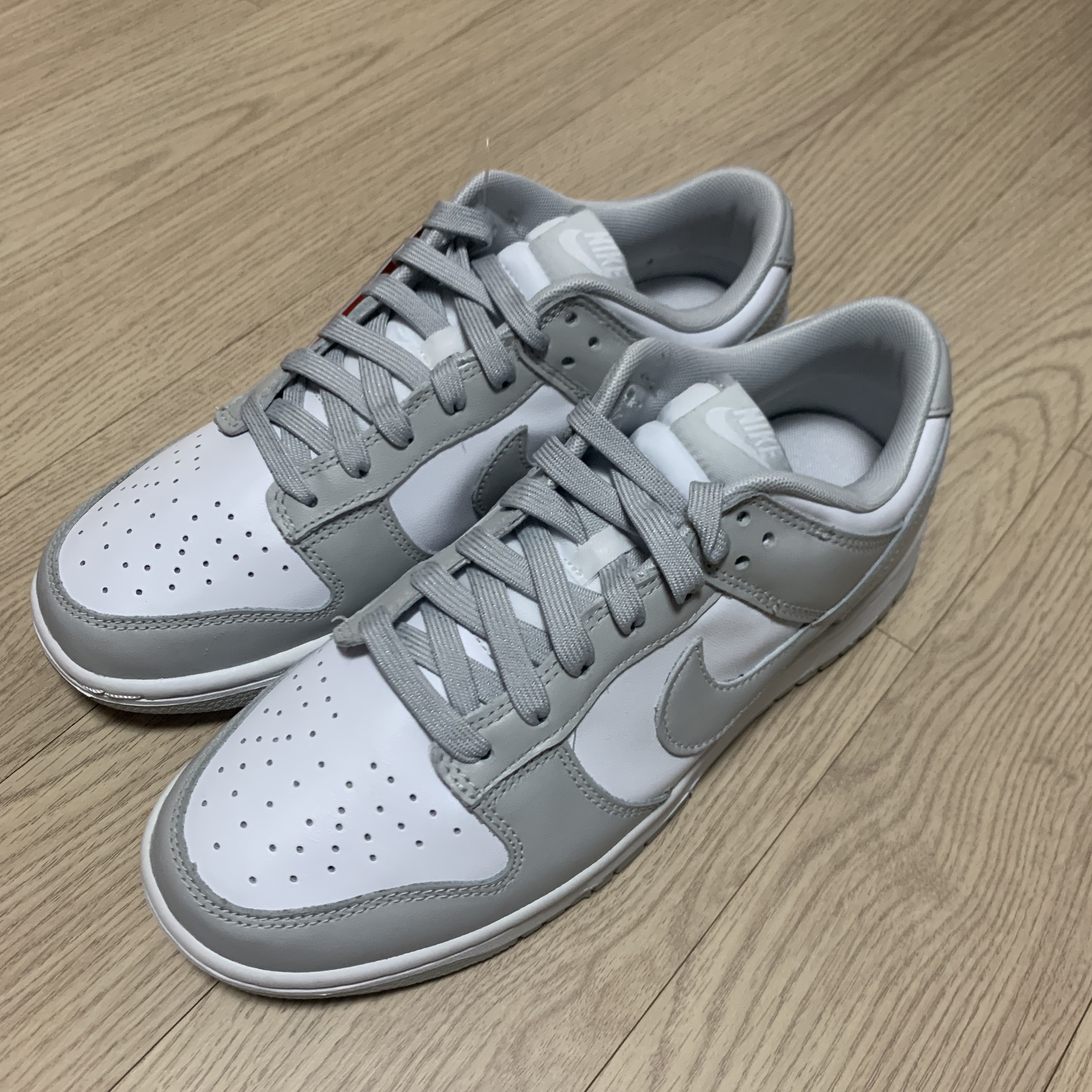 Nike Dunk Low Retro Grey Fog 착용 스타일