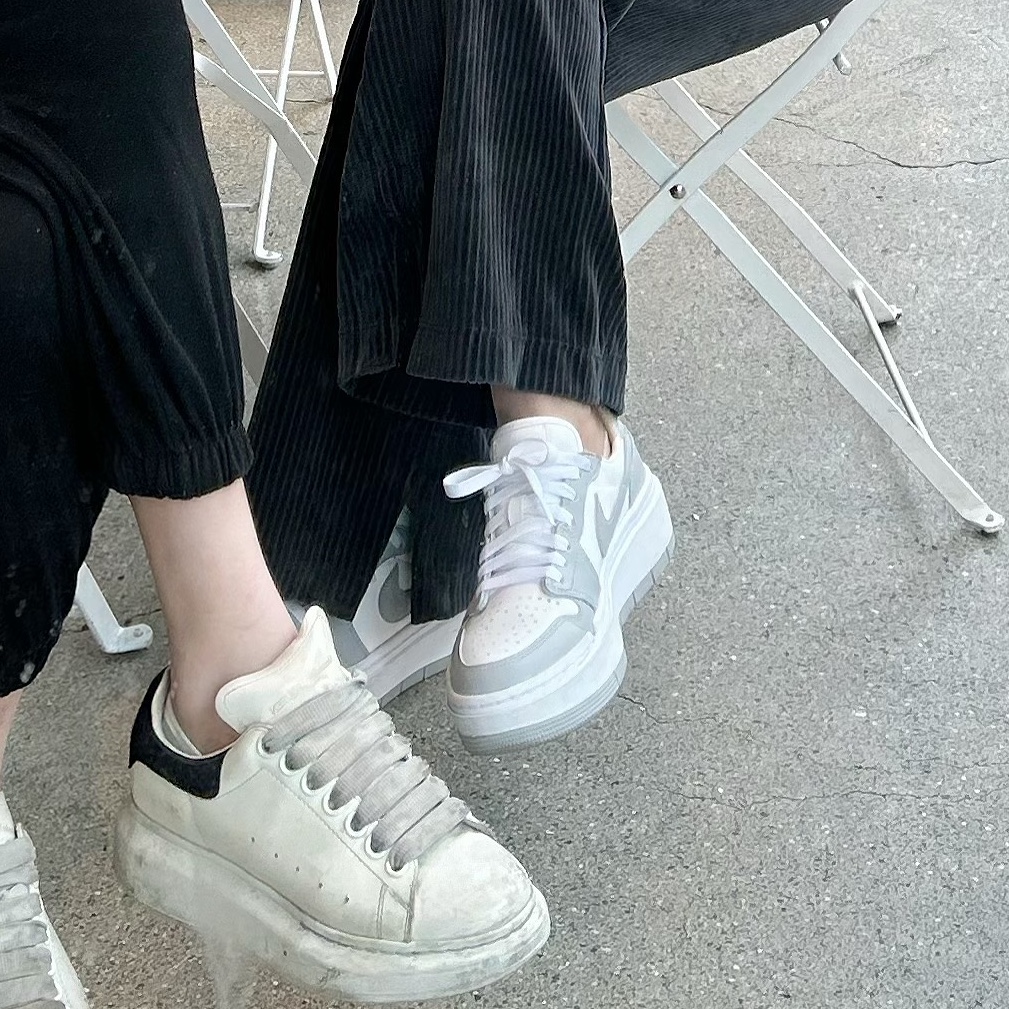 (W) Jordan 1 Elevate Low White and Wolf Grey 착용 스타일