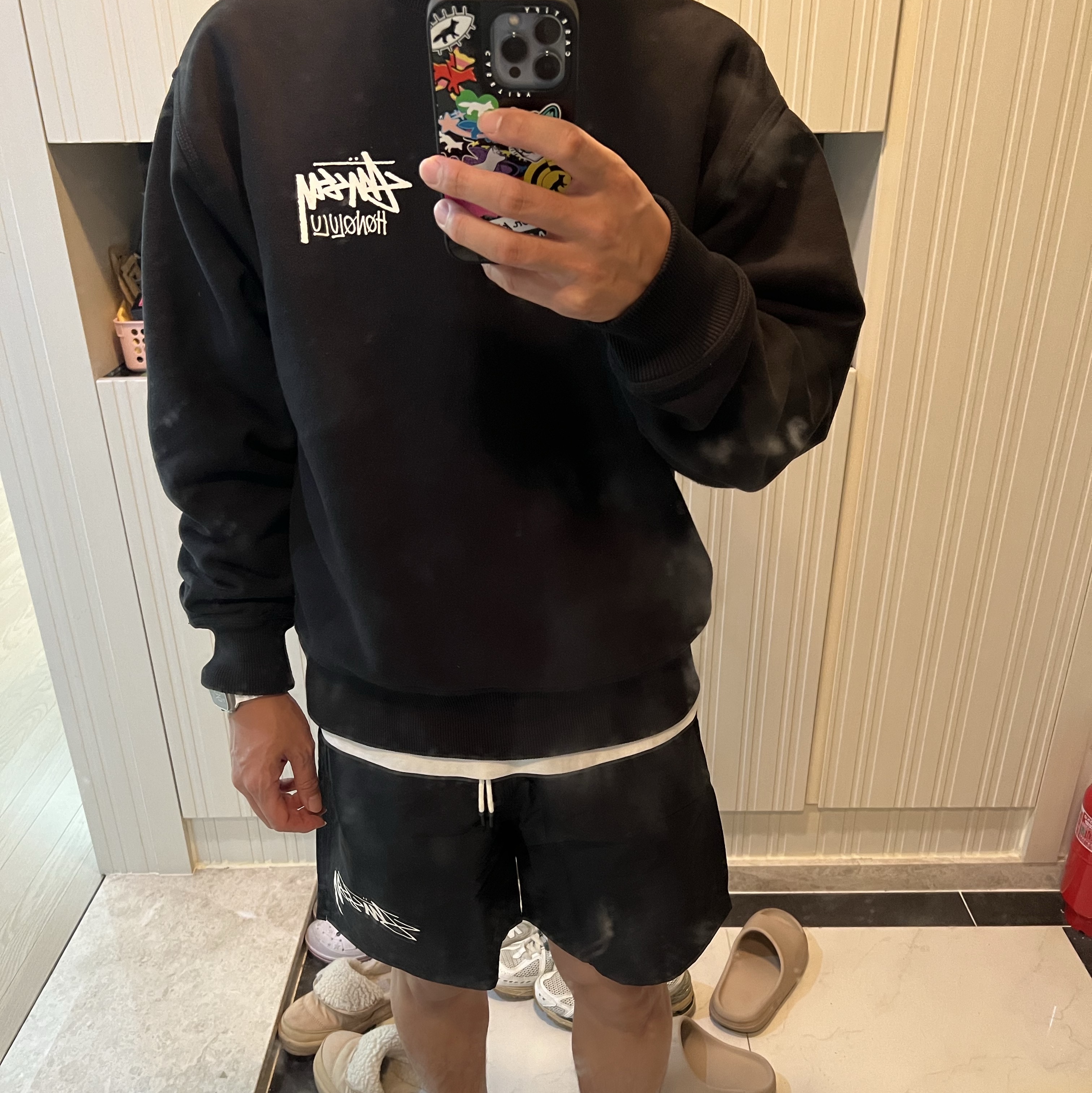 Nike x Stussy Shorts Black (FJ9167-010) 착용 스타일 - 1