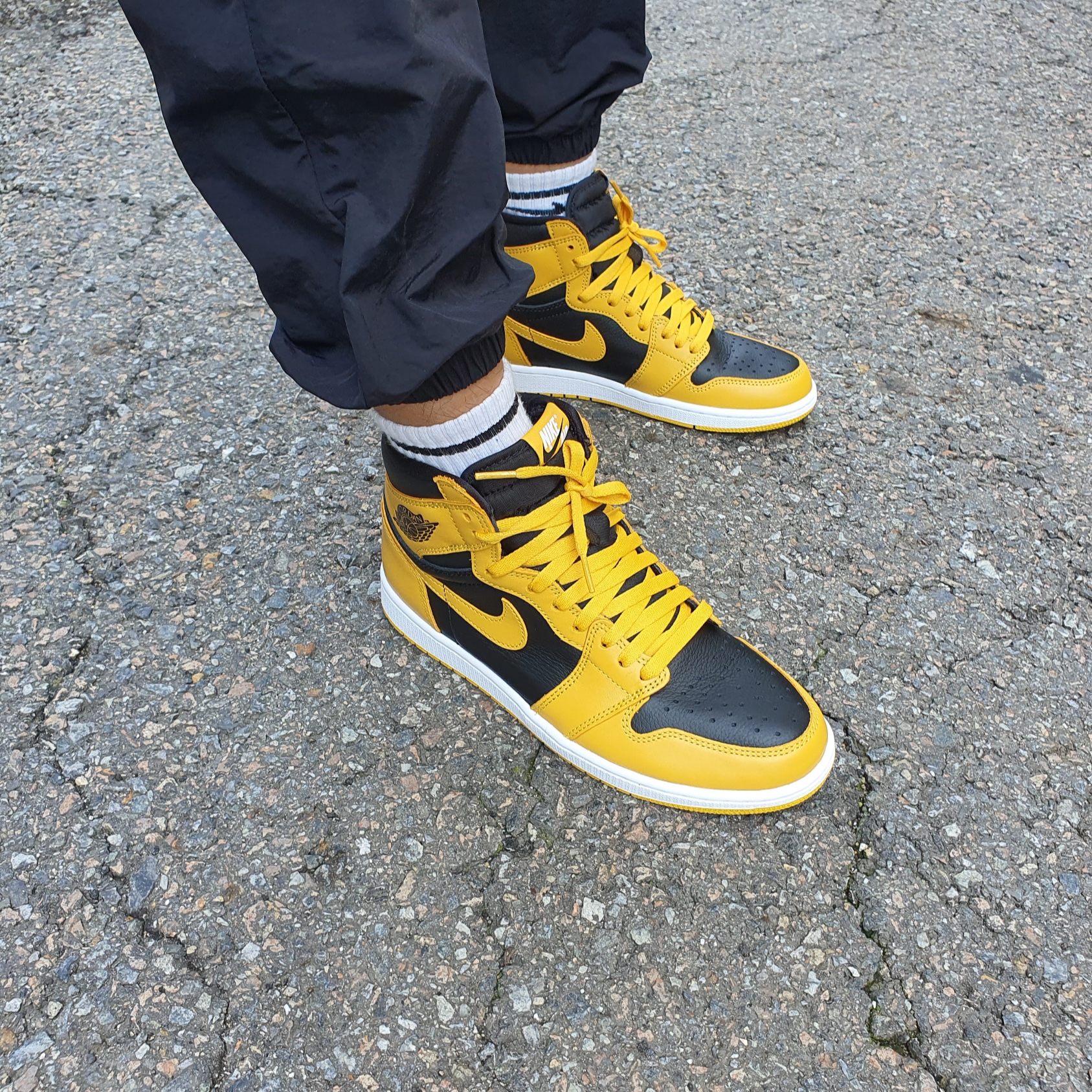 Jordan 1 Retro High OG Pollen 착용 스타일
