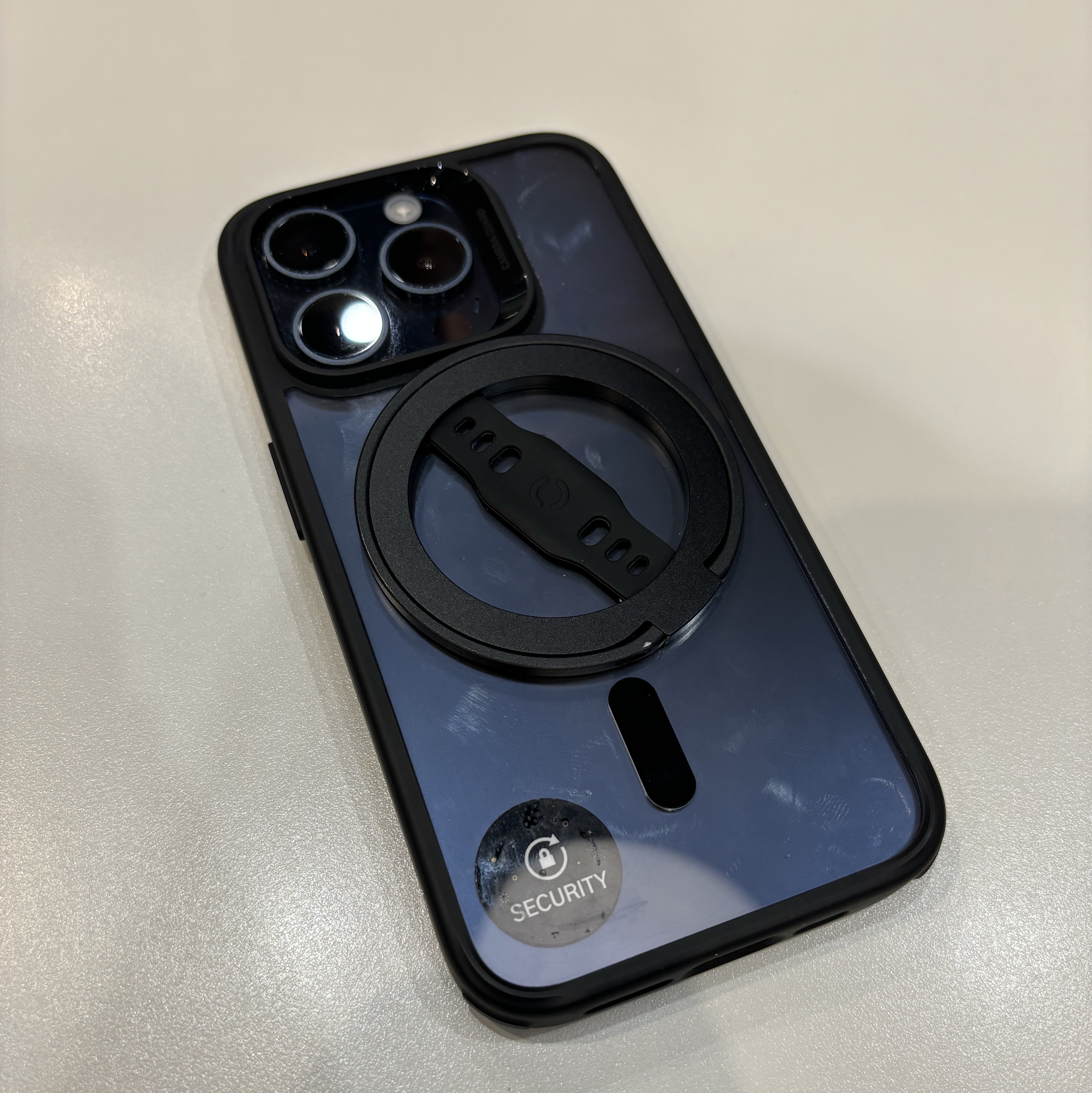Apple iPhone 15 Pro 256GB Blue Titanium (Korean Ver.) 착용 스타일