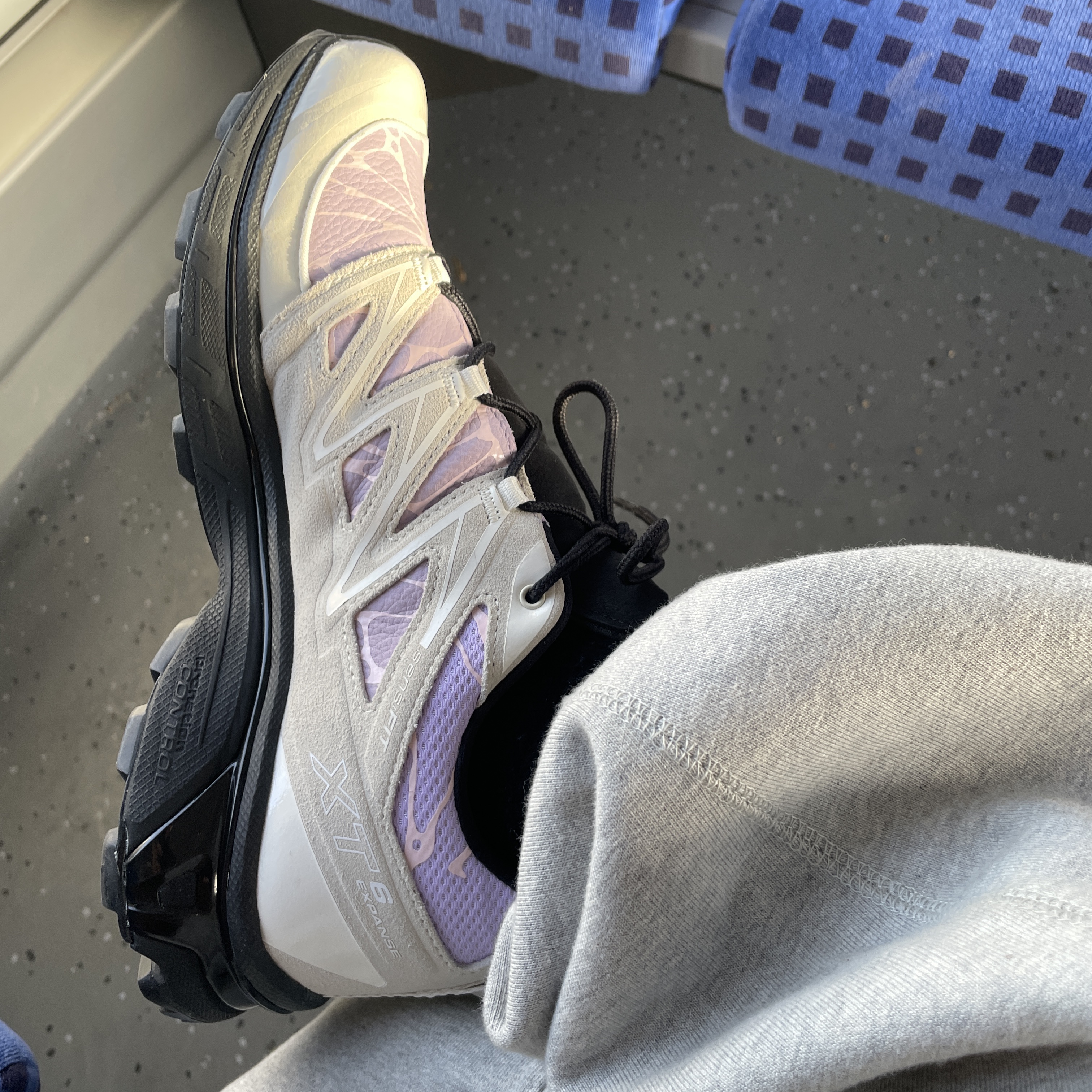 Salomon x Bone Soda XT-6 Expanse LTR Vanilla Ice Black, Nike x Stussy Full Zip Fleece Hoodie Grey Heather (FJ9181-050) 착용 스타일 - 2