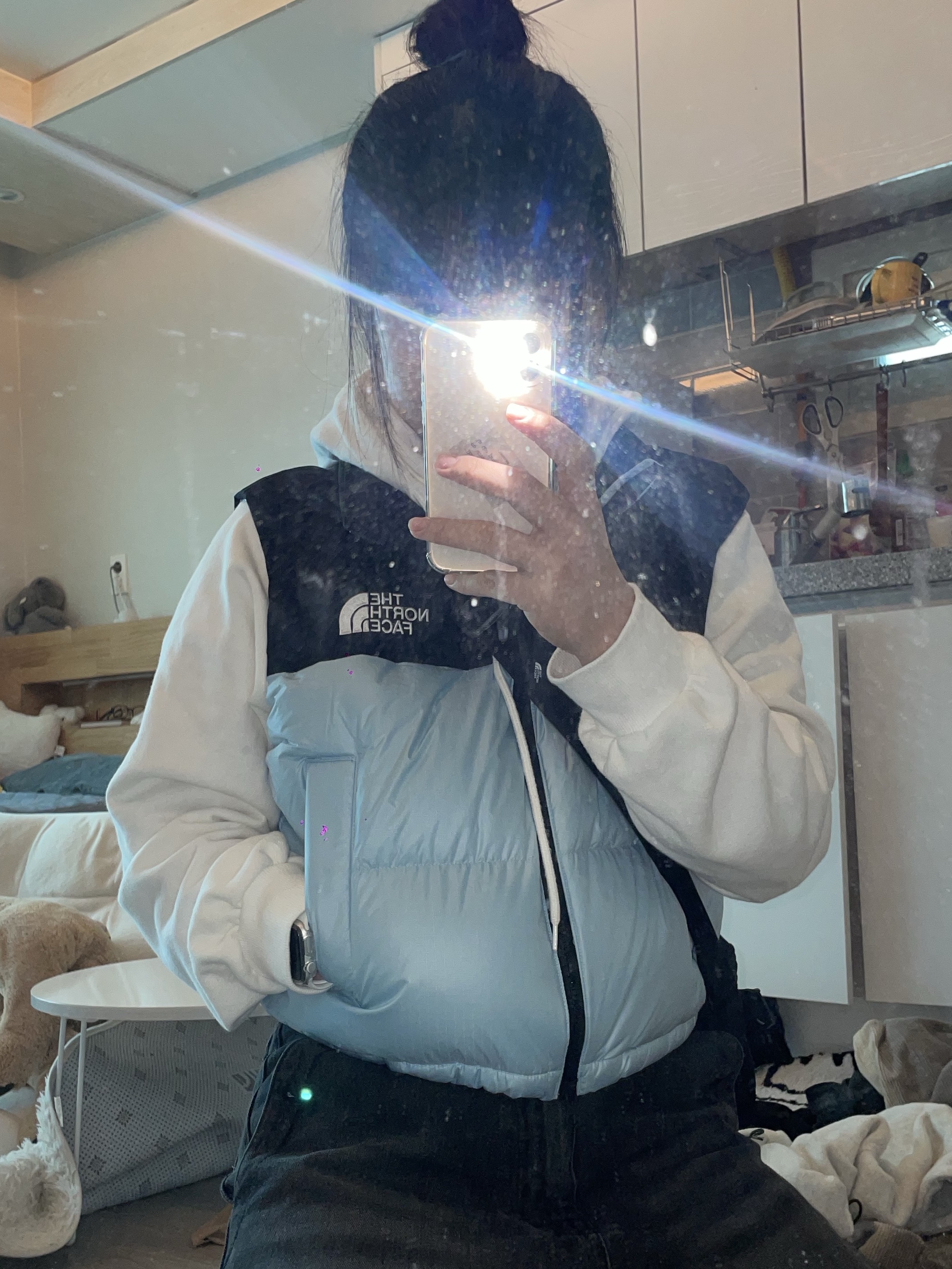 (W) The North Face White Label Novelty Nuptse Down Vest Baby Blue 착용 스타일