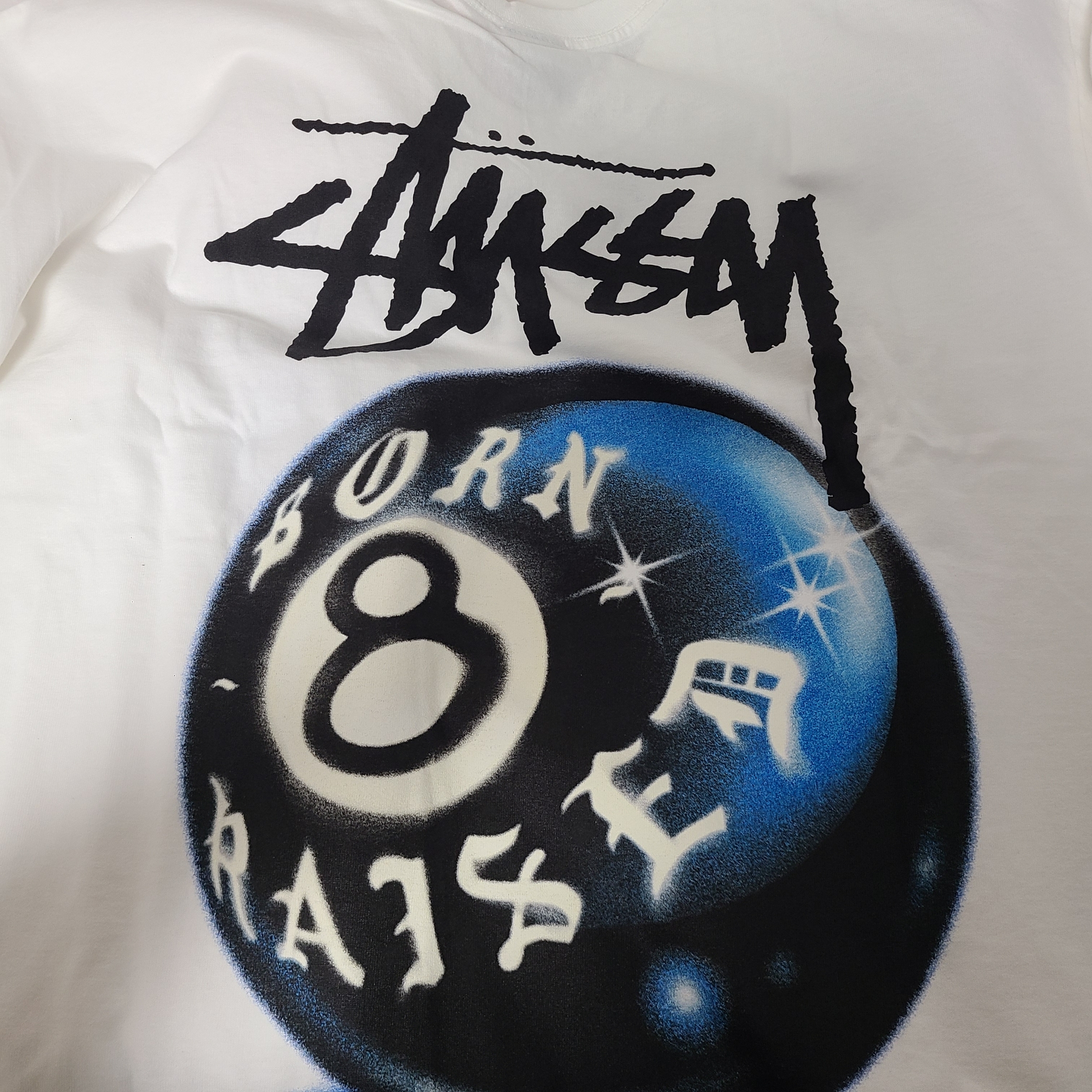 Stussy x Born X Raised 8 Ball T-Shirt White 착용 스타일 - 7
