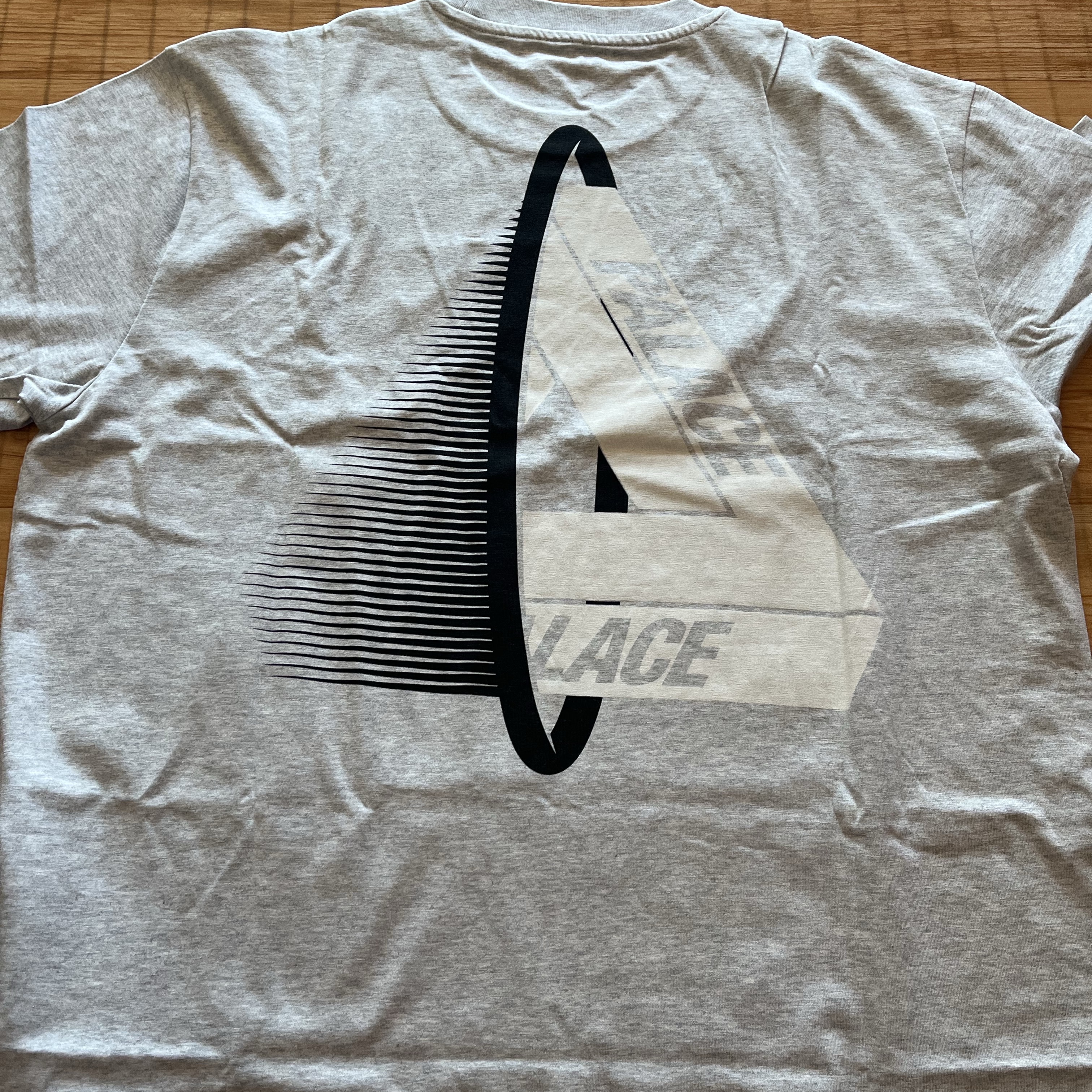 Palace Tri-Void T-Shirt Grey Marl - 23FW 착용 스타일