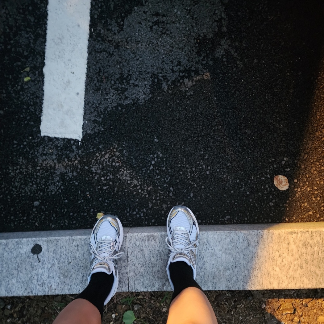 Asics GT-2160 White Pure Silver 착용 스타일 - 3