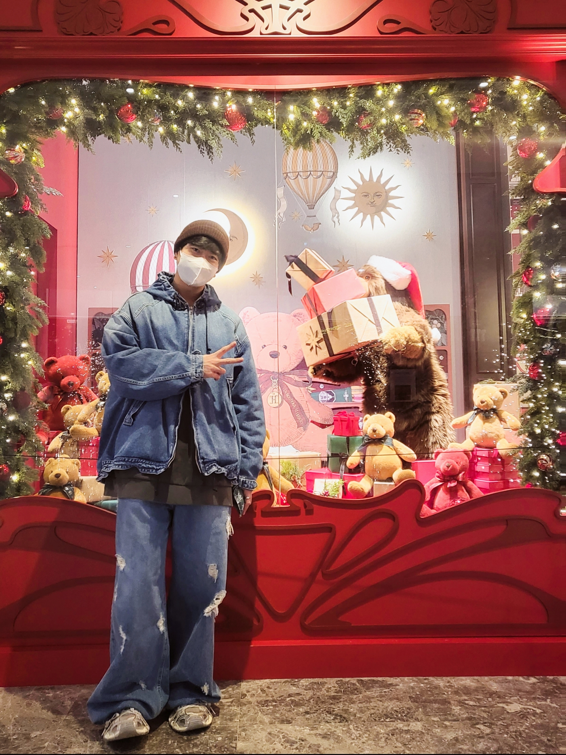Juun.J Denim Wide Hooded Zip-Up Blue, Juun.J Denim One Tuck Wide Pants Blue - 23FW 착용 스타일 - 1