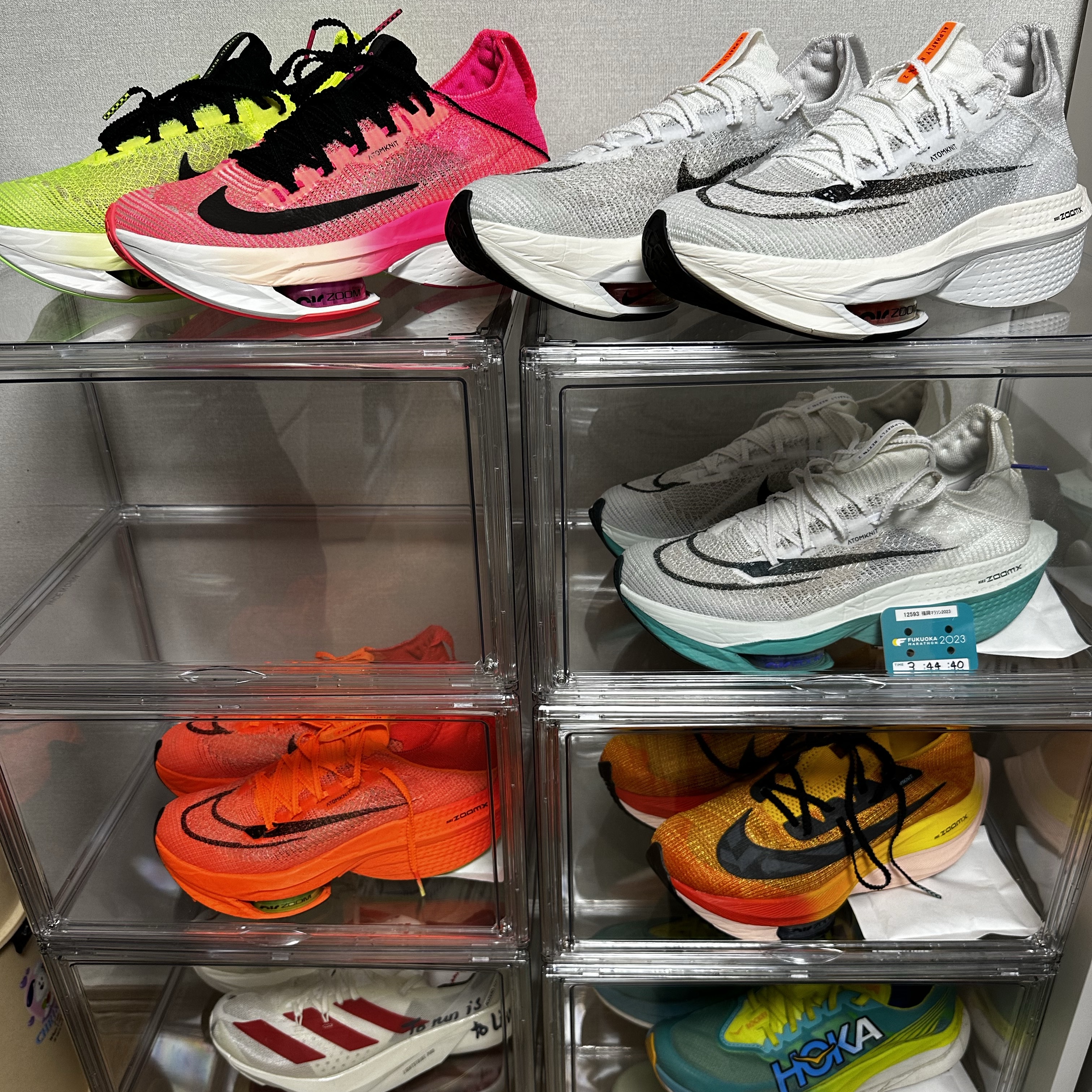 Nike Air Zoom Alphafly Next% 2 Luminous Green Crimson Tint, Nike Air Zoom Alphafly Next% 2 Proto White 착용 스타일 - 2